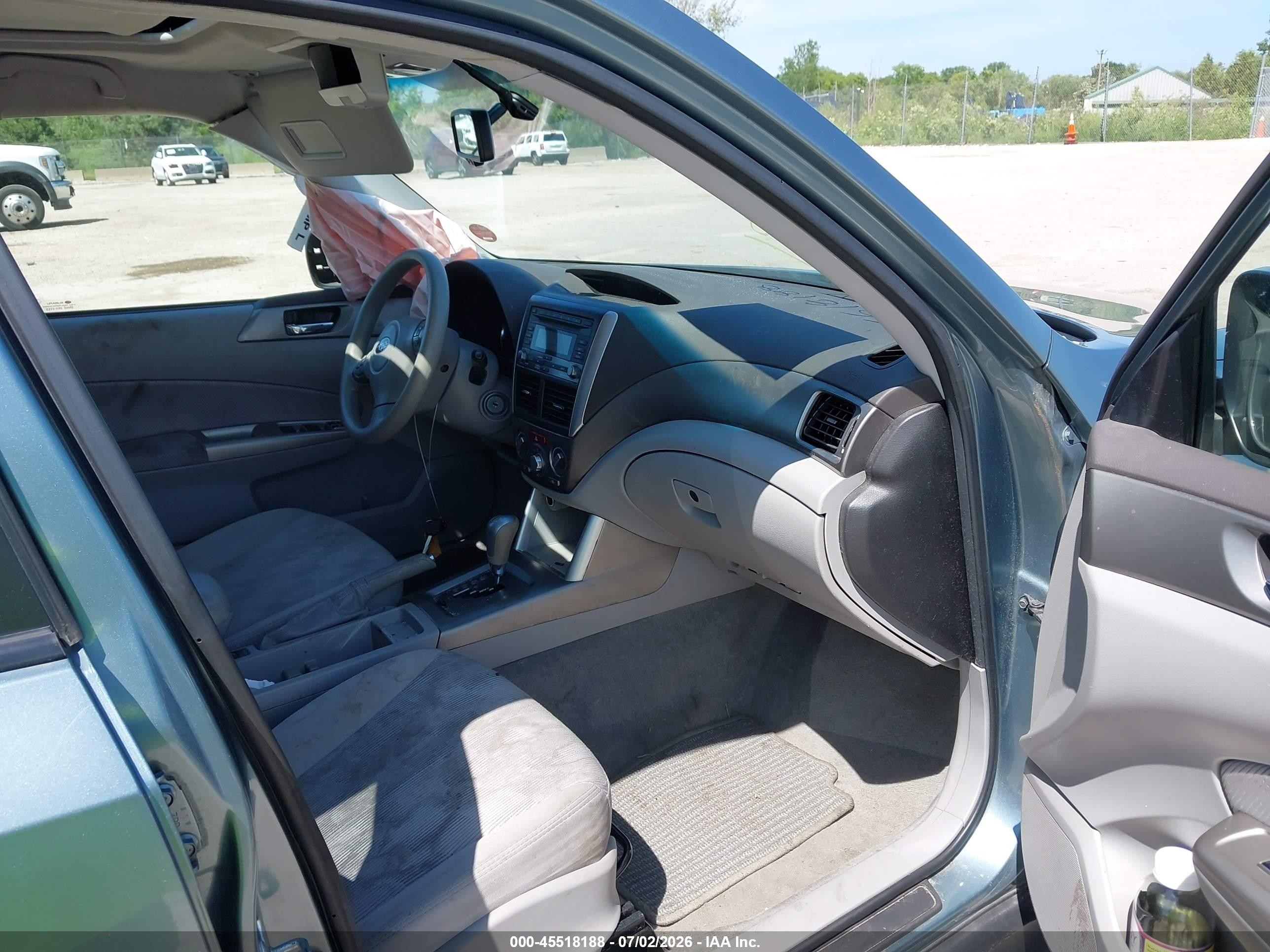 2009 Subaru Forester 2.5x Blue vin: JF2SH63689H735927