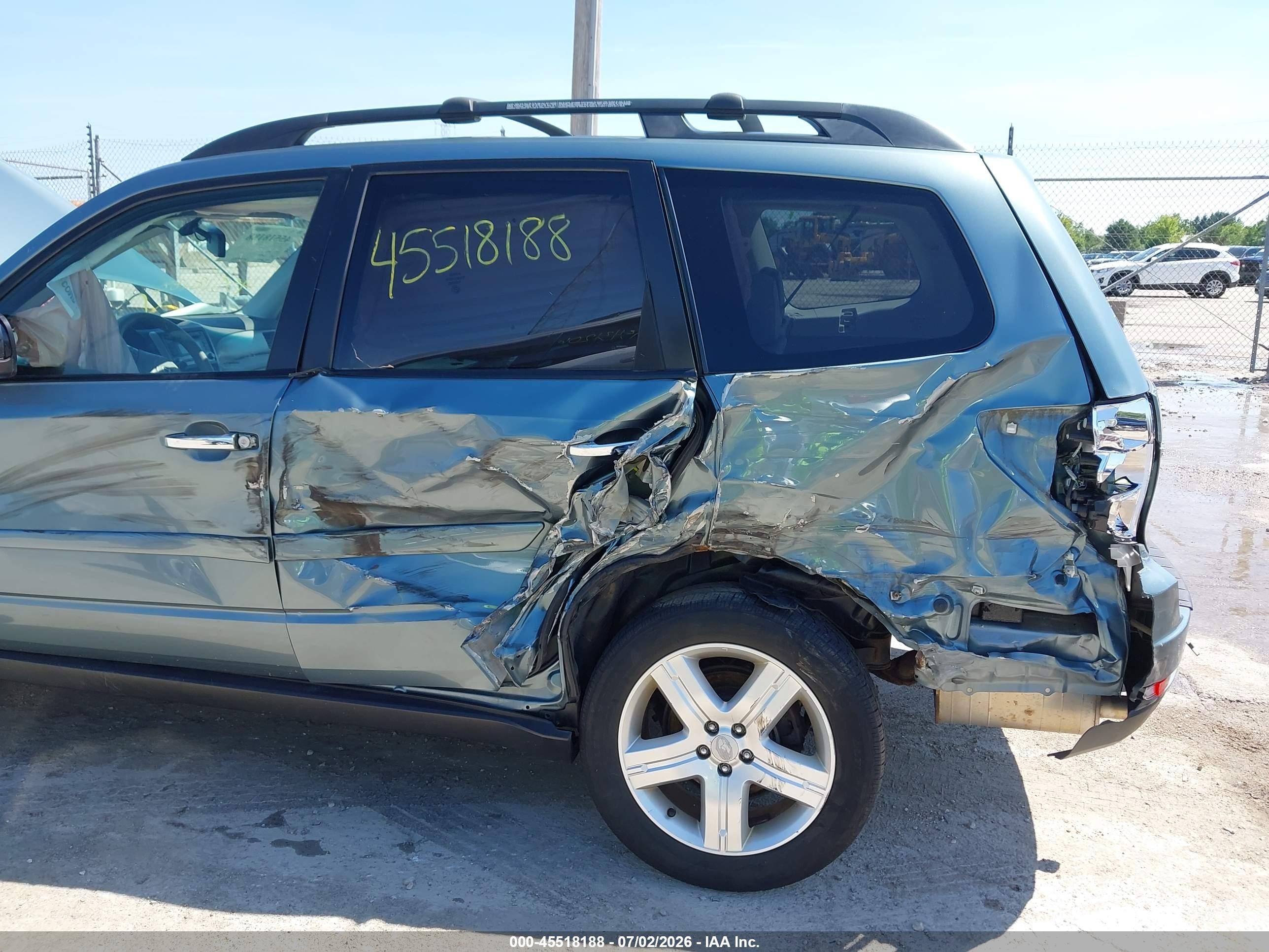 2009 Subaru Forester 2.5x Blue vin: JF2SH63689H735927