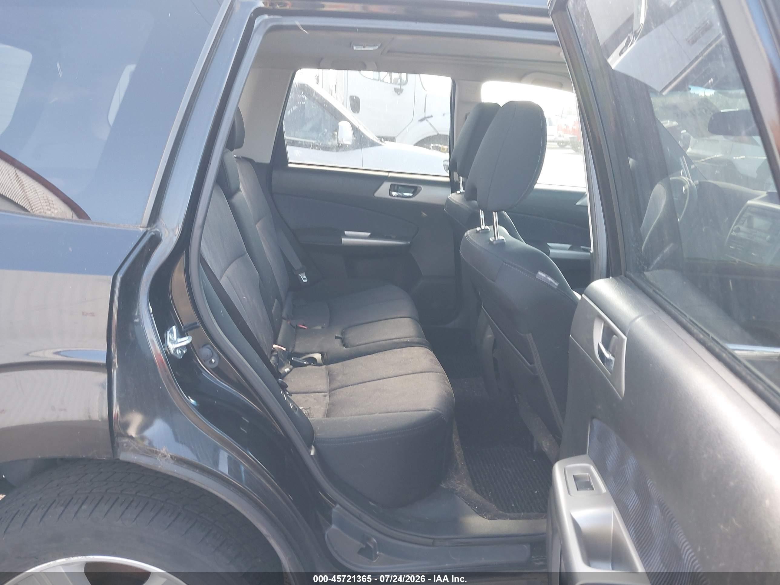 2009 Subaru Forester 2.5x Black vin: JF2SH63689H739962