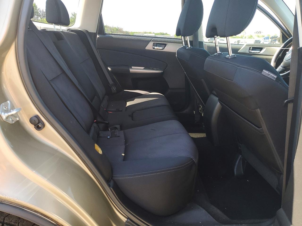 2009 Subaru Forester 2.5x Premium Gold vin: JF2SH63689H758804