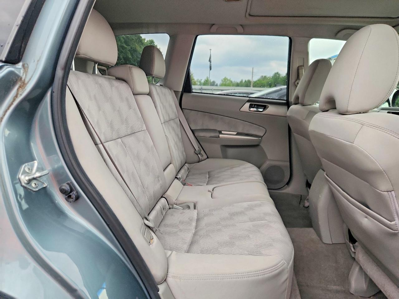2009 Subaru Forester 2.5x Premium Turquoise vin: JF2SH63689H769320