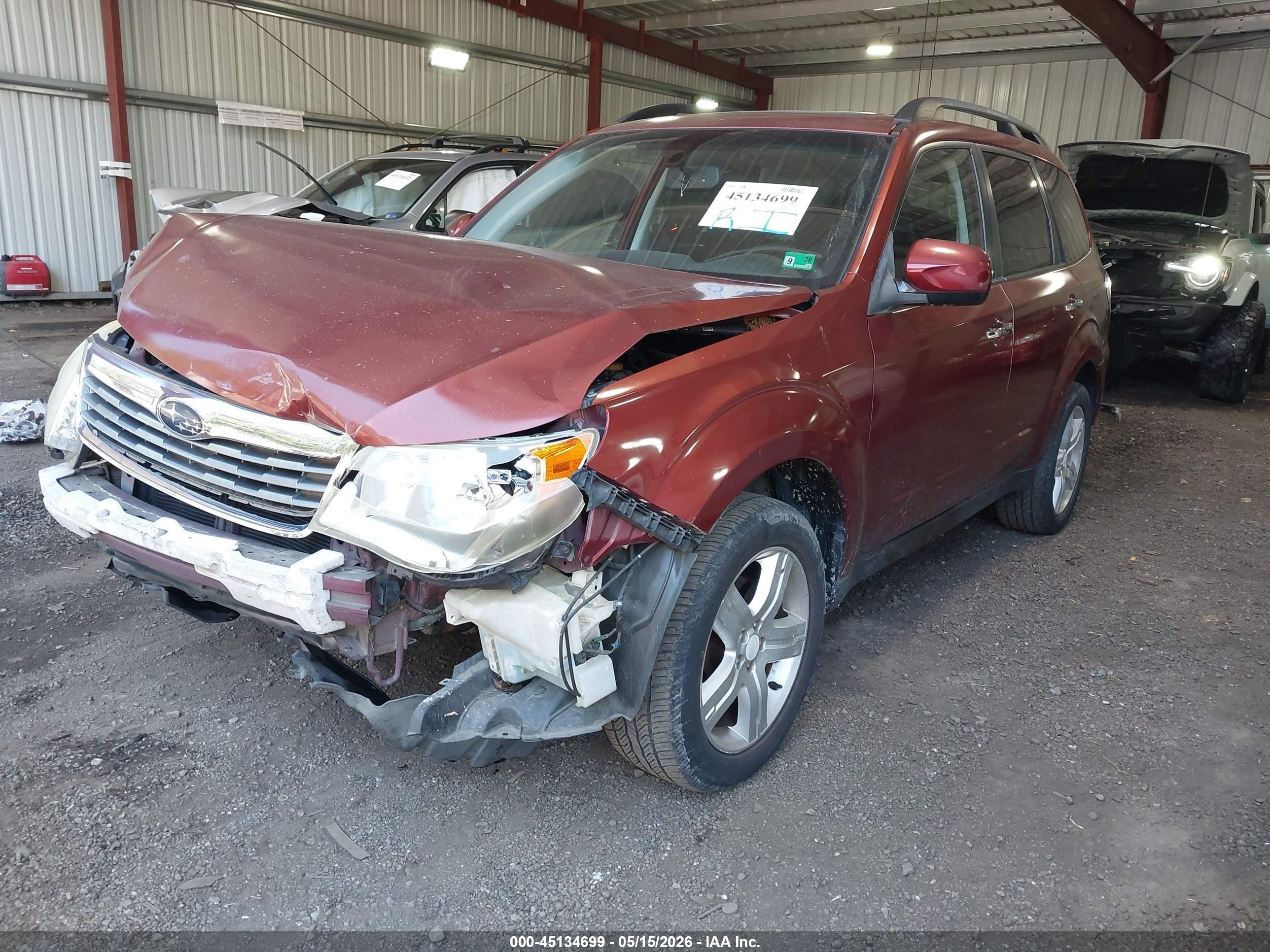 2009 Subaru Forester 2.5x Maroon vin: JF2SH63699H708185