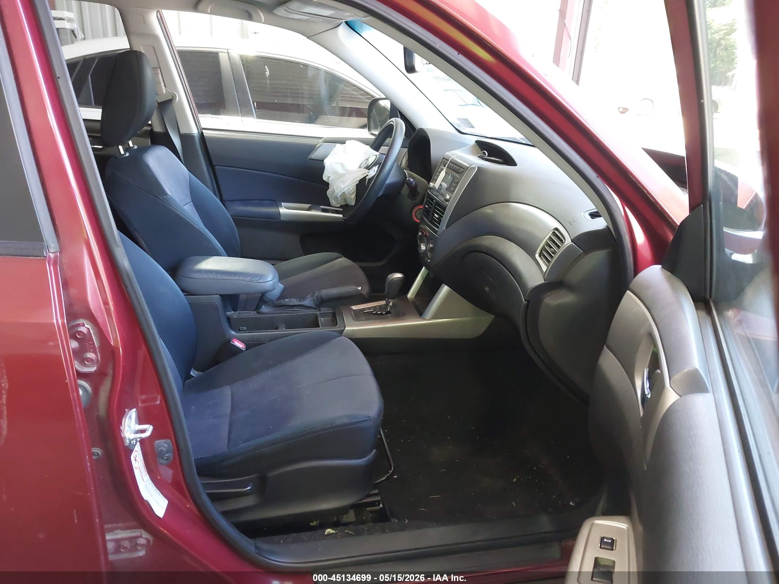2009 Subaru Forester 2.5x Maroon vin: JF2SH63699H708185