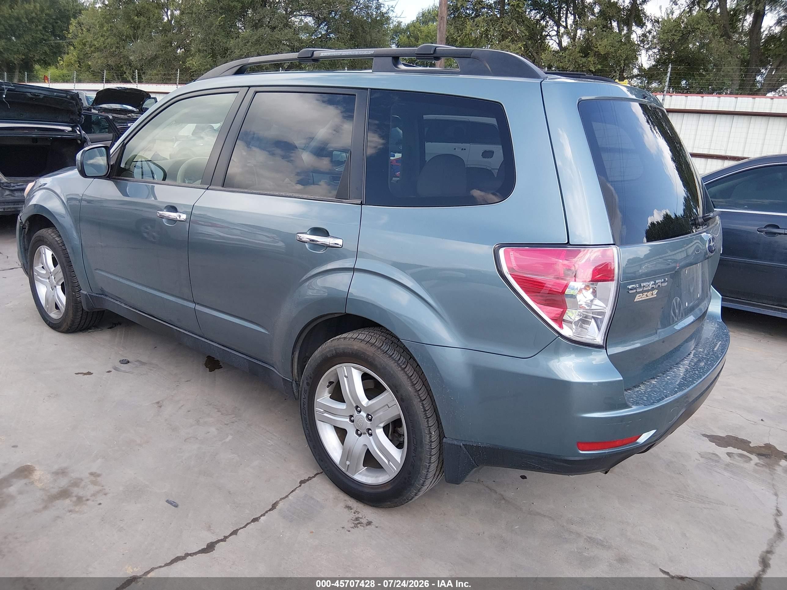 2009 Subaru Forester 2.5x Teal vin: JF2SH63699H730445