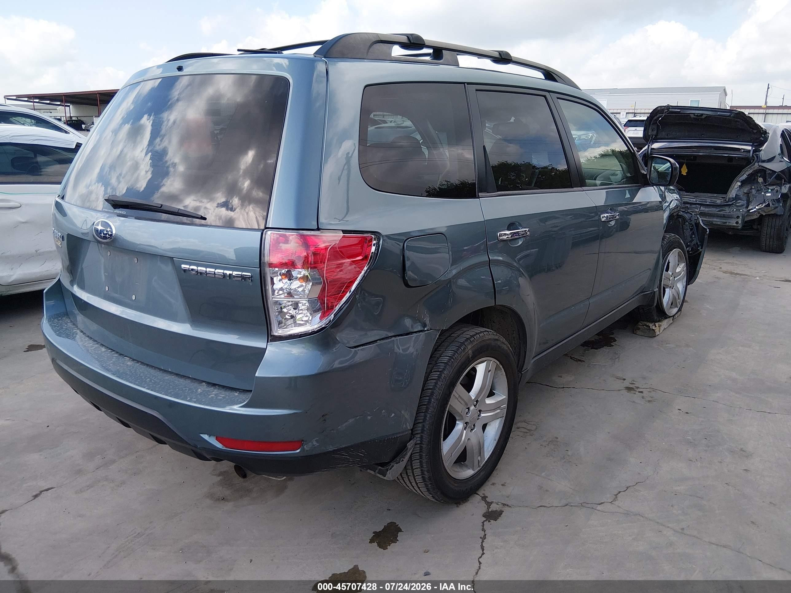 2009 Subaru Forester 2.5x Teal vin: JF2SH63699H730445