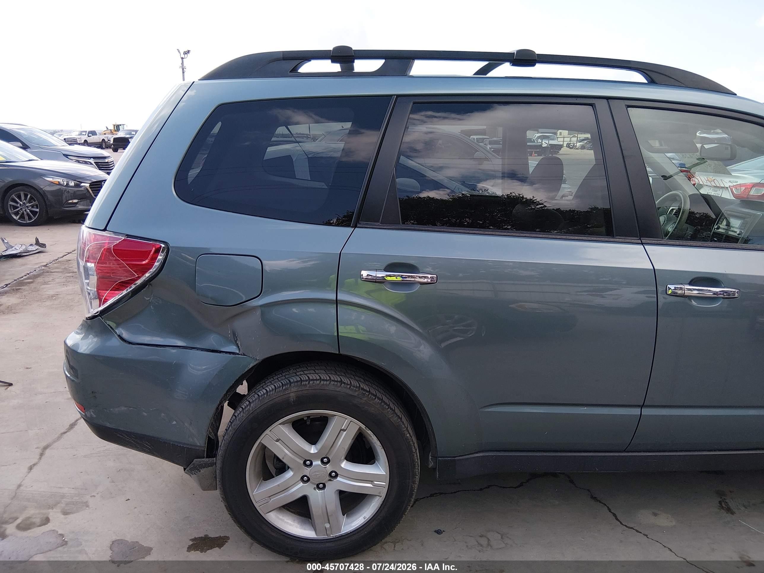 2009 Subaru Forester 2.5x Teal vin: JF2SH63699H730445