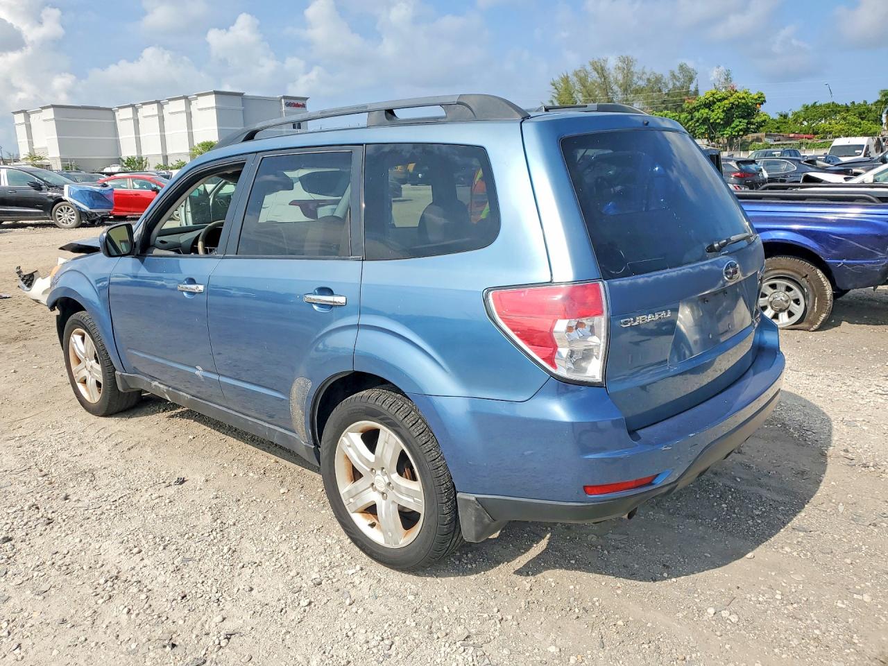 2009 Subaru Forester 2.5x Premium Blue vin: JF2SH63699H750016