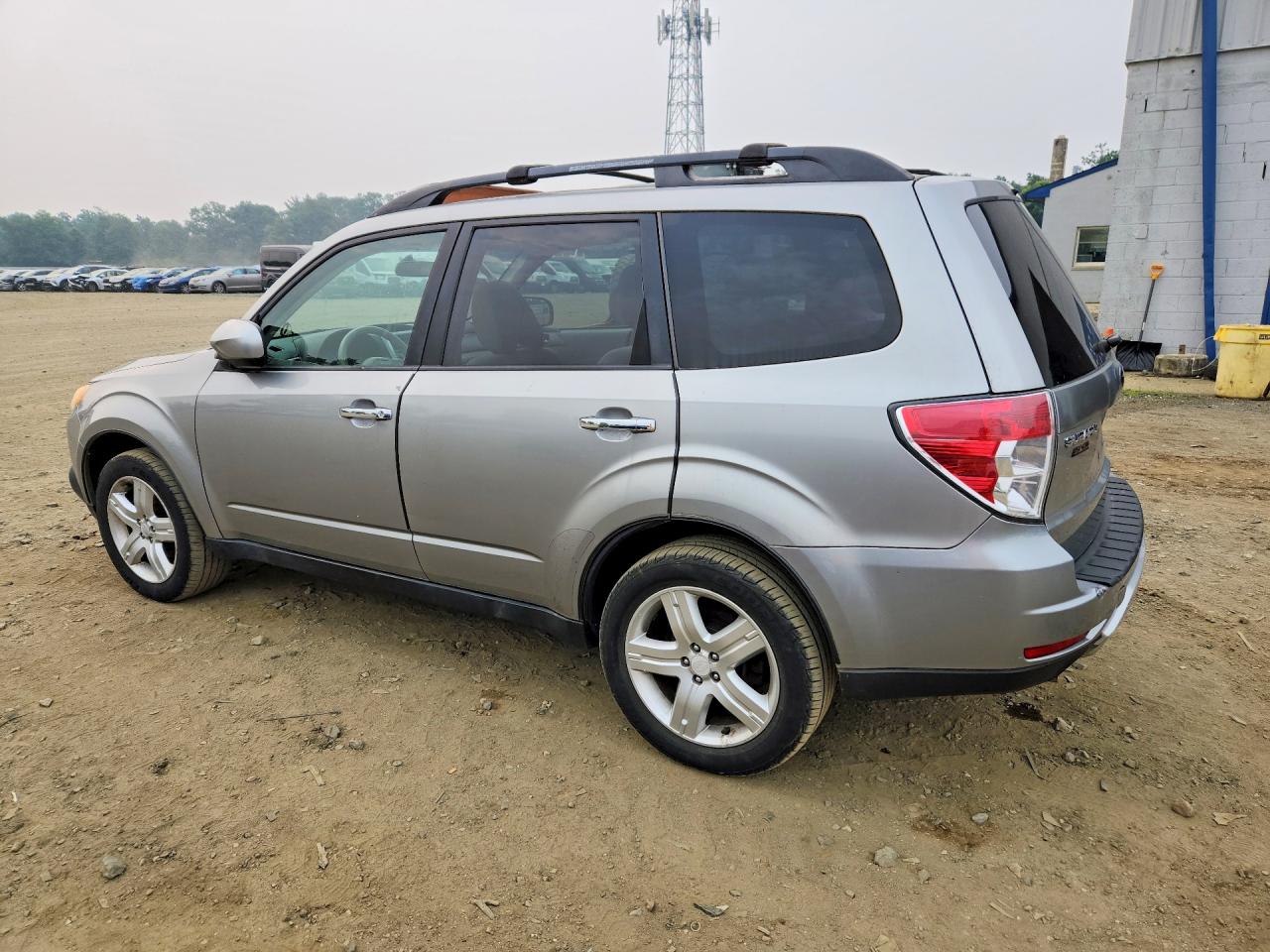 2009 Subaru Forester 2.5x Premium Silver vin: JF2SH636X9H742345