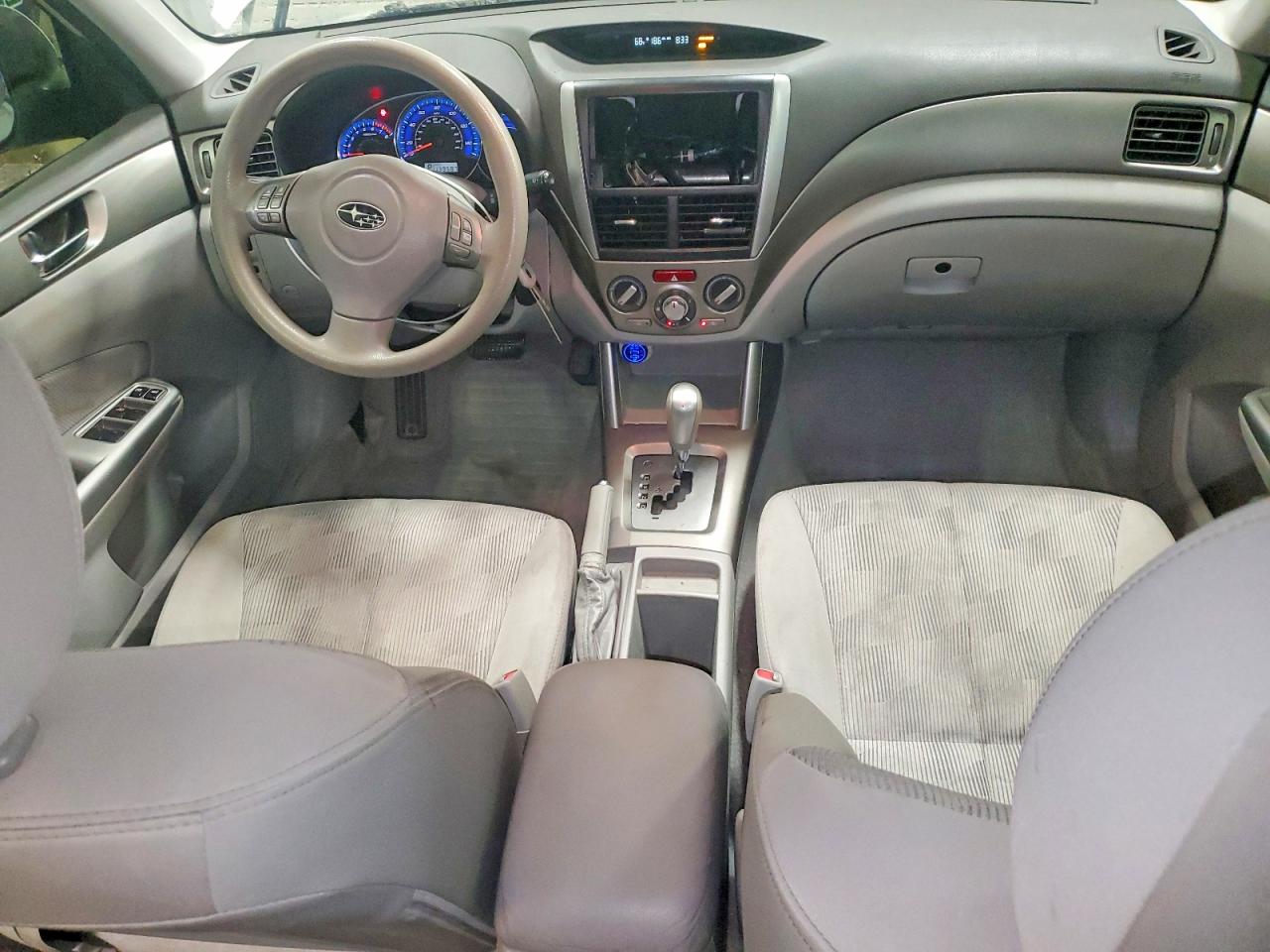 2009 Subaru Forester 2.5x Premium White vin: JF2SH636X9H749084