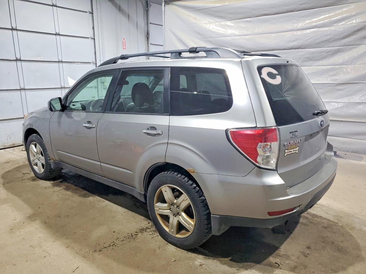 2009 Subaru Forester 2.5x Premium Silver vin: JF2SH636X9H753880