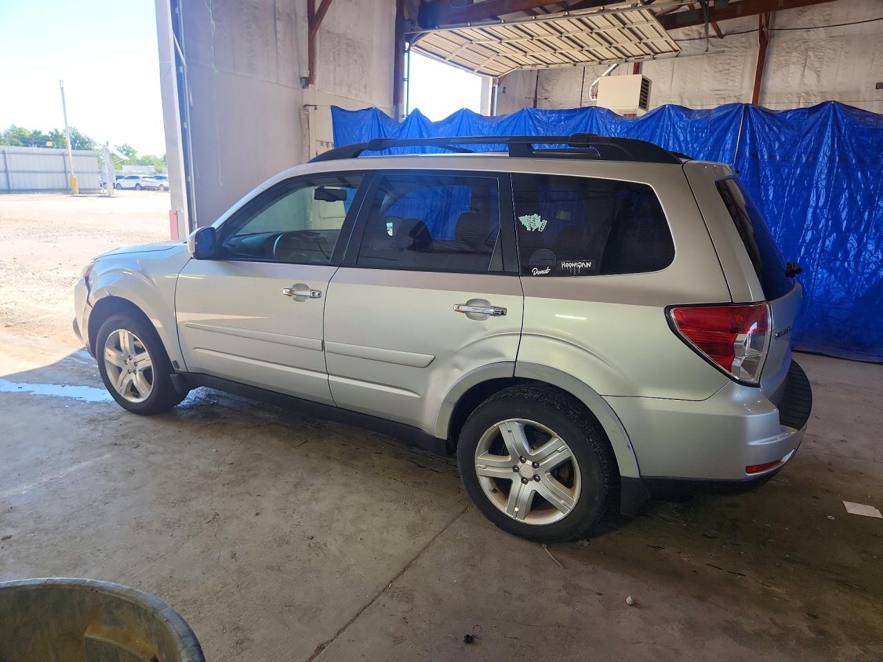 2009 Subaru Forester 2.5x Premium Silver vin: JF2SH636X9H769299