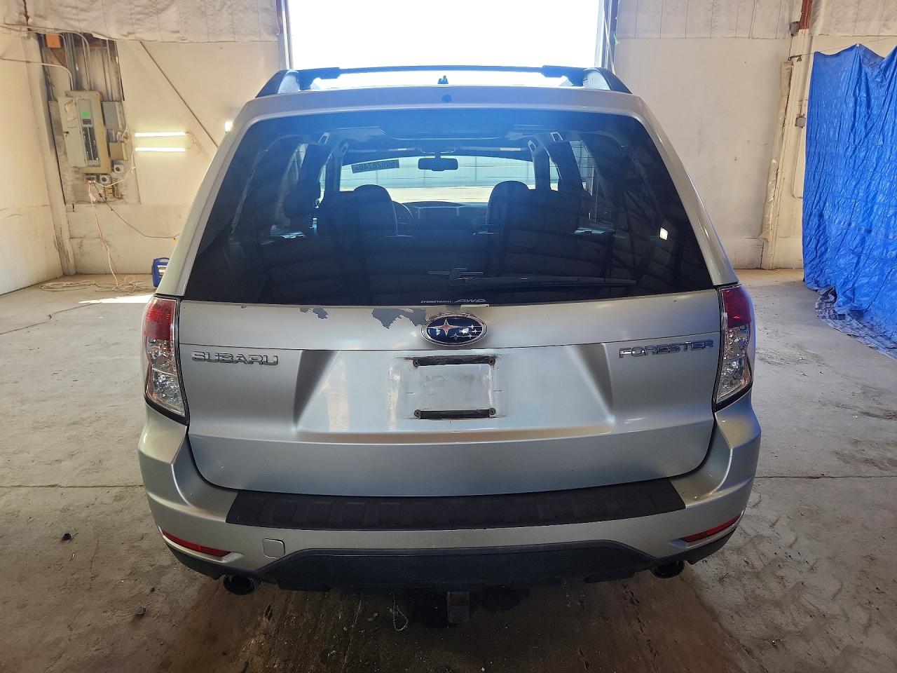 2009 Subaru Forester 2.5x Premium Silver vin: JF2SH636X9H769299