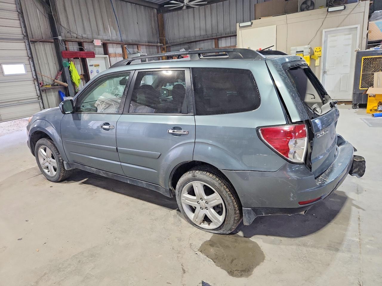 2009 Subaru Forester 2.5x Limited Teal vin: JF2SH64609H733684