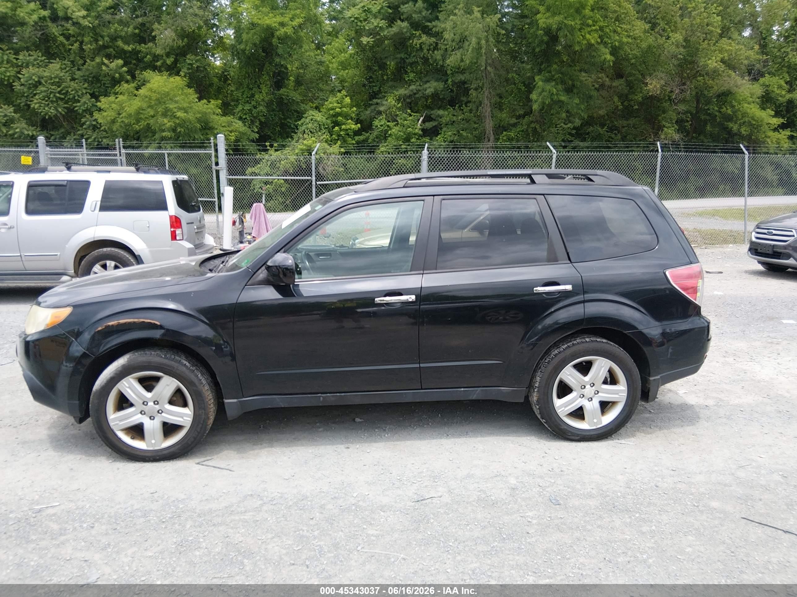 2009 Subaru Forester 2.5x Limited Black vin: JF2SH64609H749397