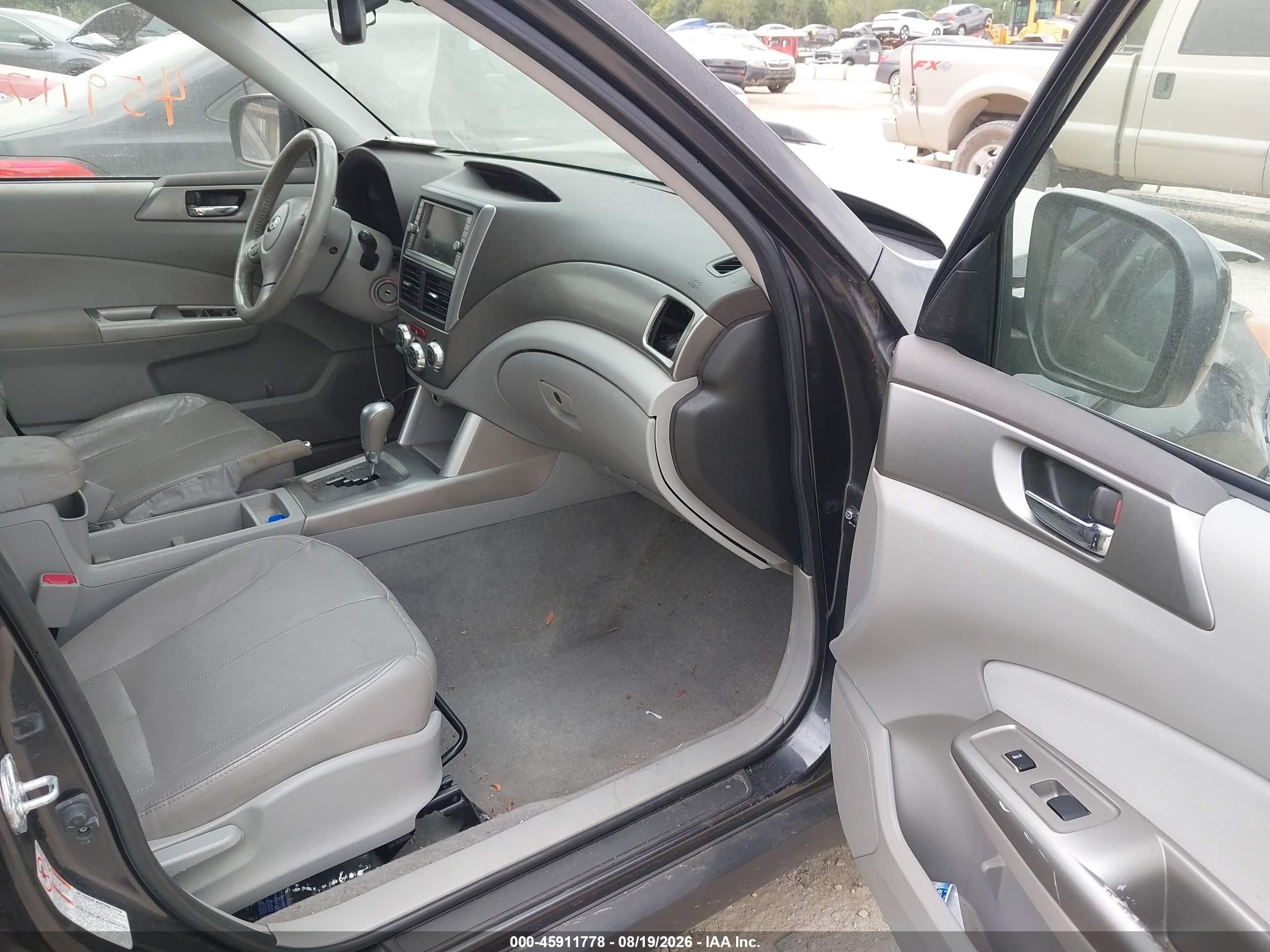 2009 Subaru Forester 2.5x Limited Blue vin: JF2SH64639H734571