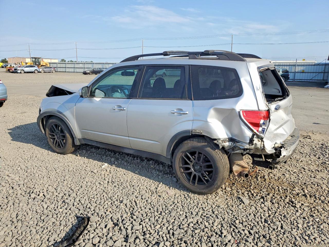 2009 Subaru Forester 2.5x Limited Silver vin: JF2SH64649H744316