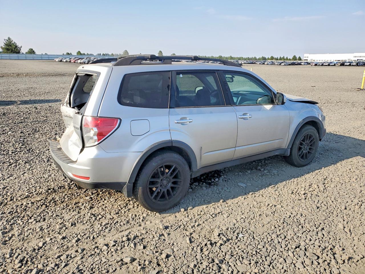 2009 Subaru Forester 2.5x Limited Silver vin: JF2SH64649H744316