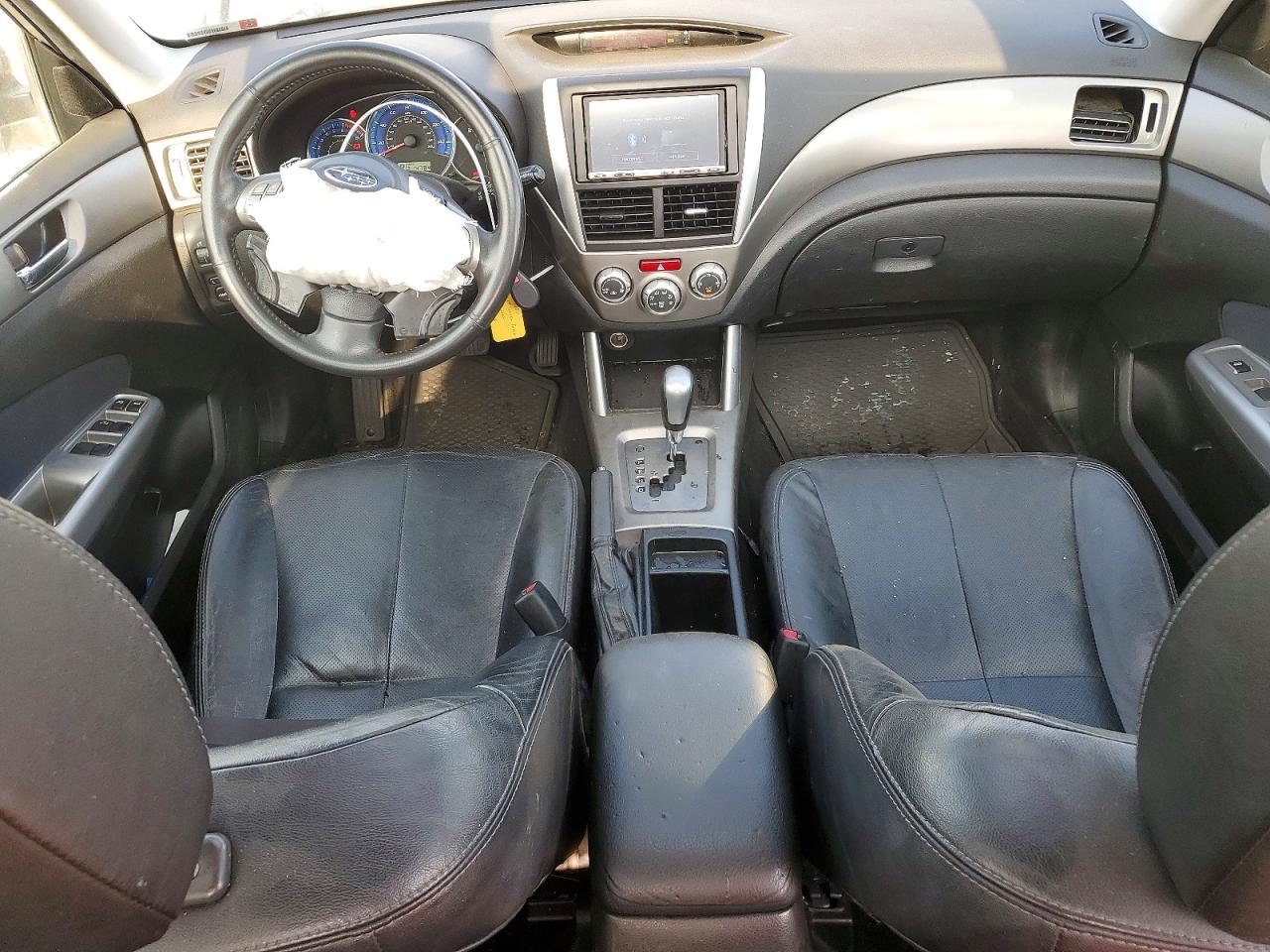 2009 Subaru Forester 2.5x Limited Silver vin: JF2SH64649H744316