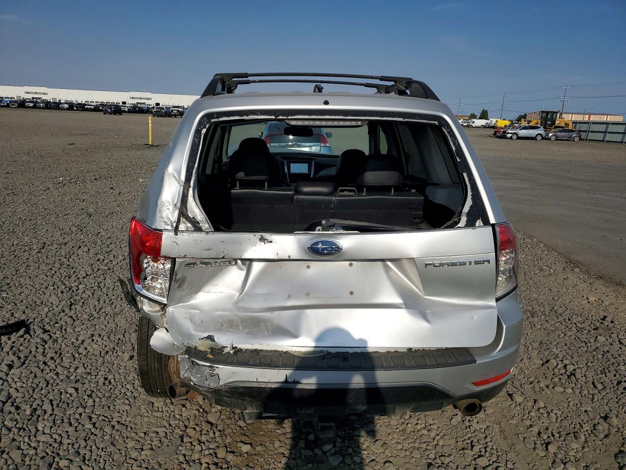 2009 Subaru Forester 2.5x Limited Silver vin: JF2SH64649H744316
