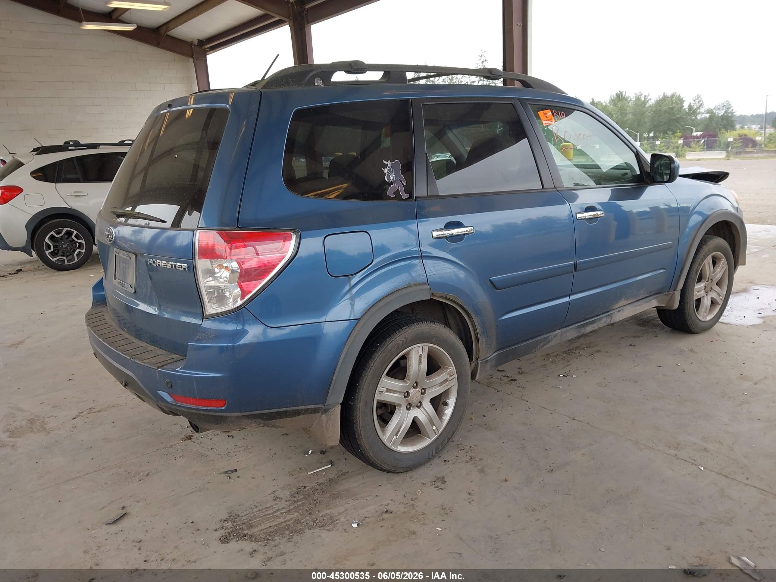 2009 Subaru Forester 2.5x Limited Blue vin: JF2SH64649H794956