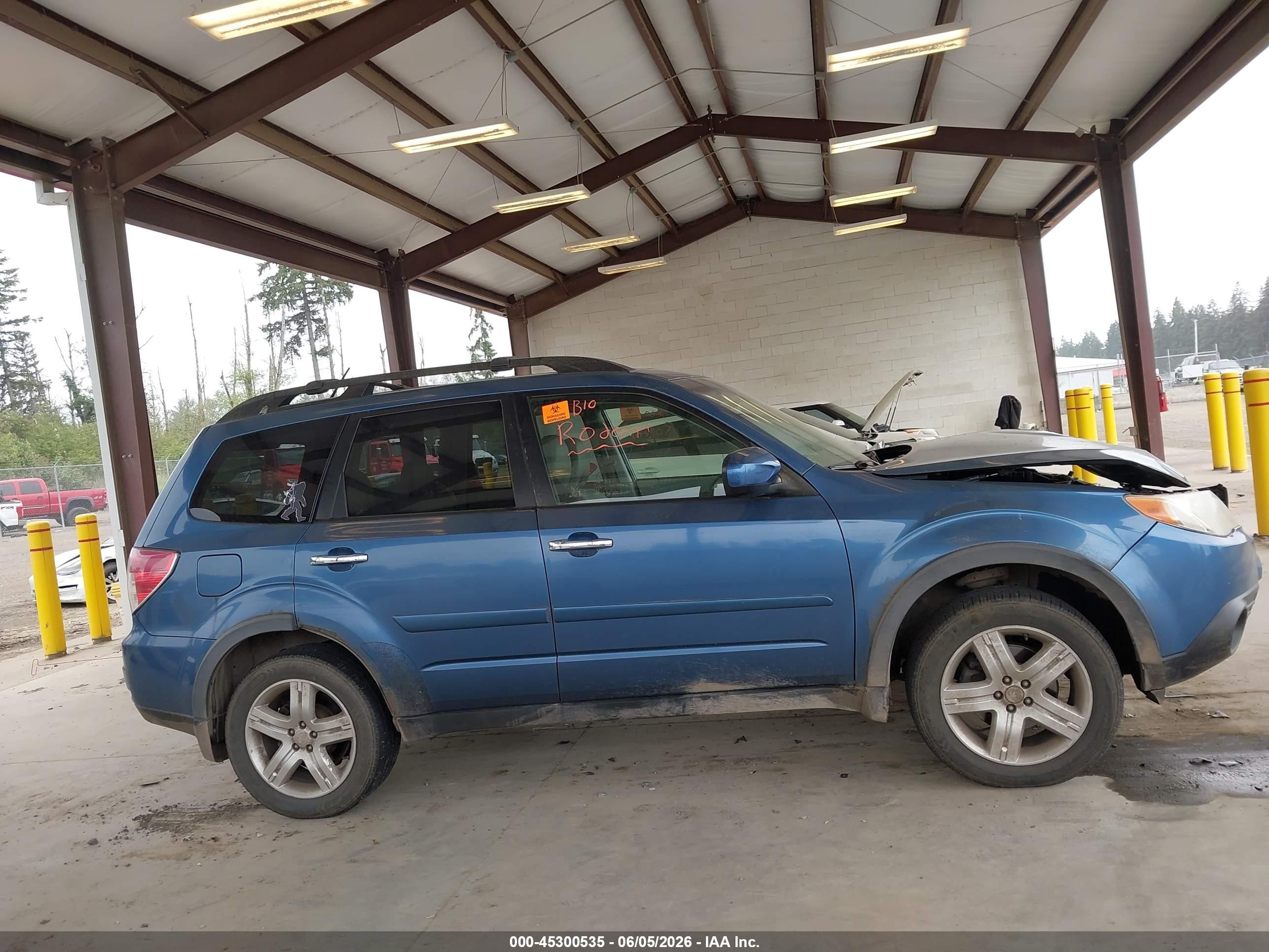2009 Subaru Forester 2.5x Limited Blue vin: JF2SH64649H794956
