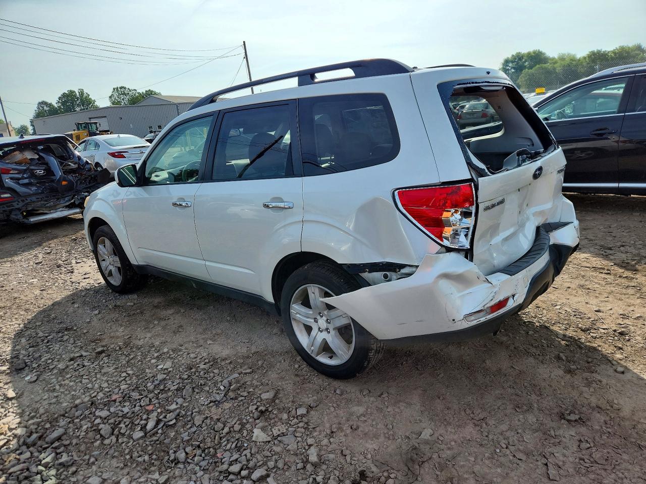 2009 Subaru Forester 2.5x Limited White vin: JF2SH64659H709185
