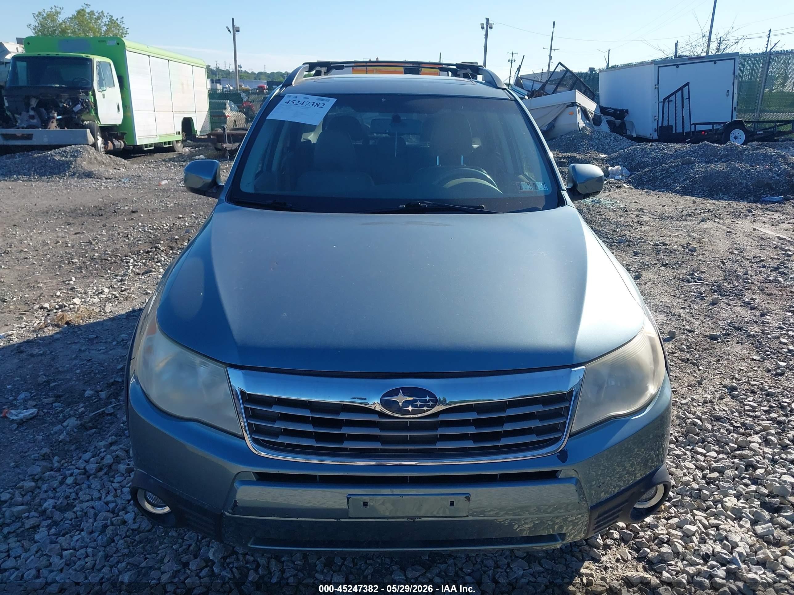 2009 Subaru Forester 2.5x Limited Silver vin: JF2SH64659H744955