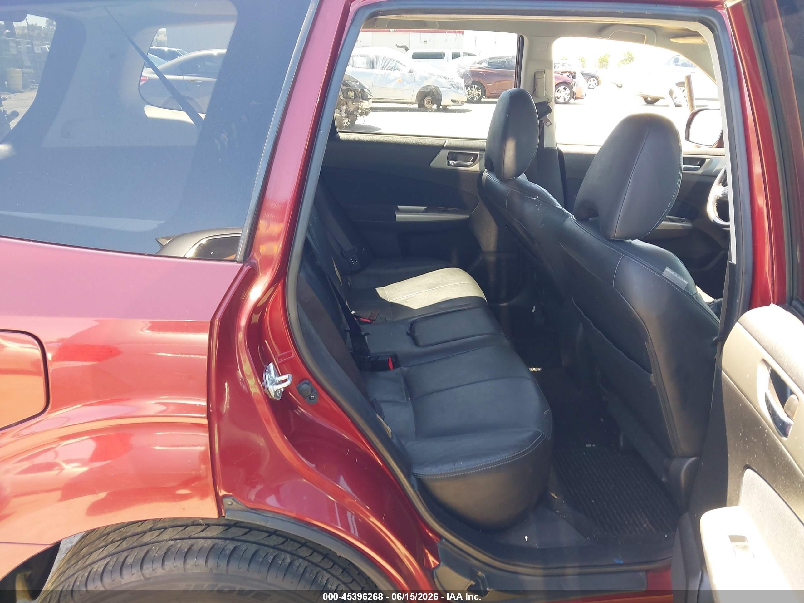 2009 Subaru Forester 2.5x Limited Red vin: JF2SH64659H758516