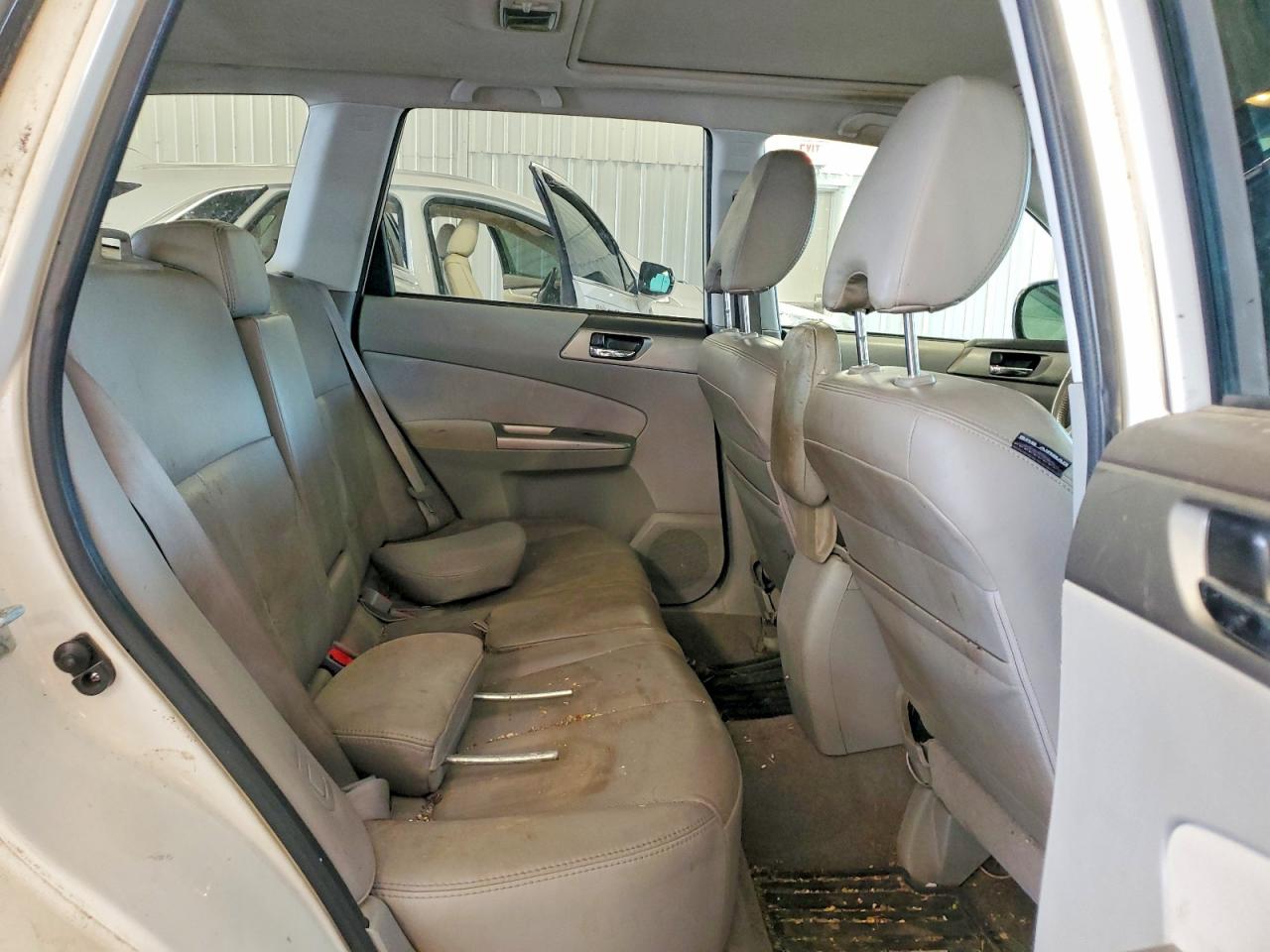 2009 Subaru Forester 2.5x Limited White vin: JF2SH64659H774344