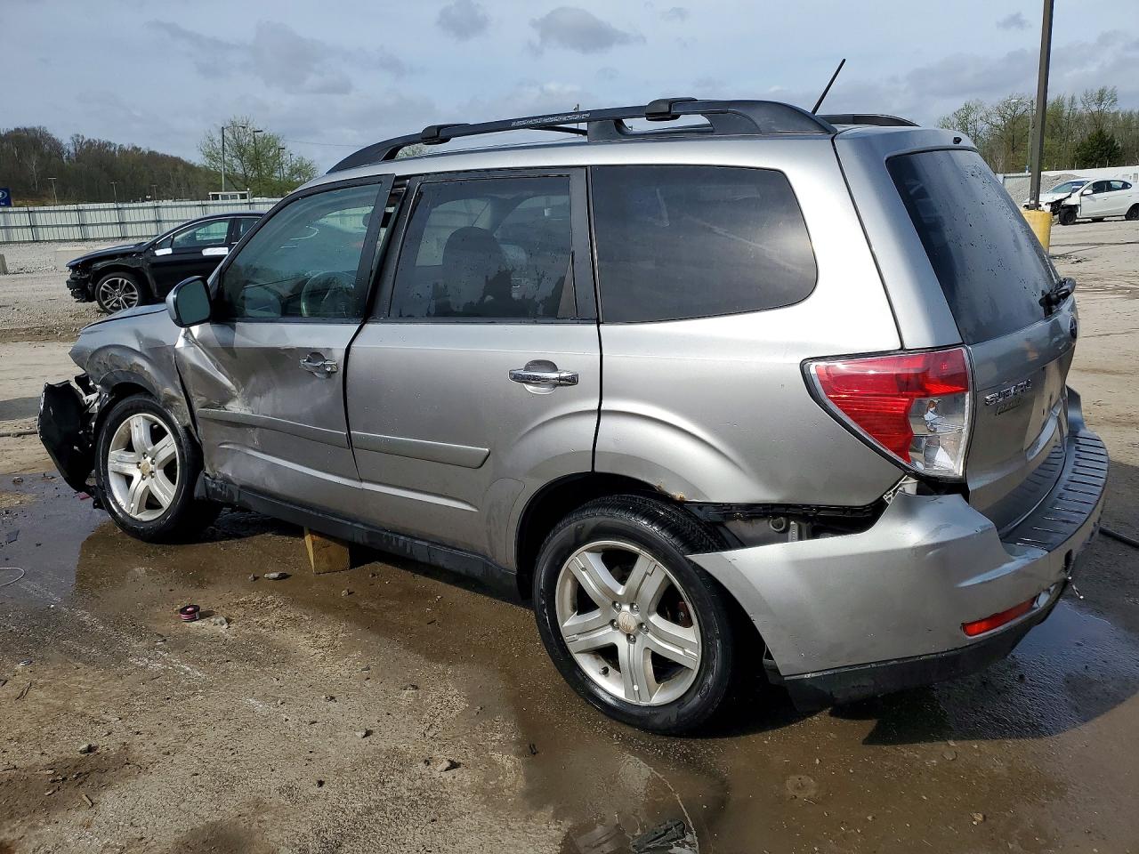 2009 Subaru Forester 2.5x Limited Silver vin: JF2SH64659H779673