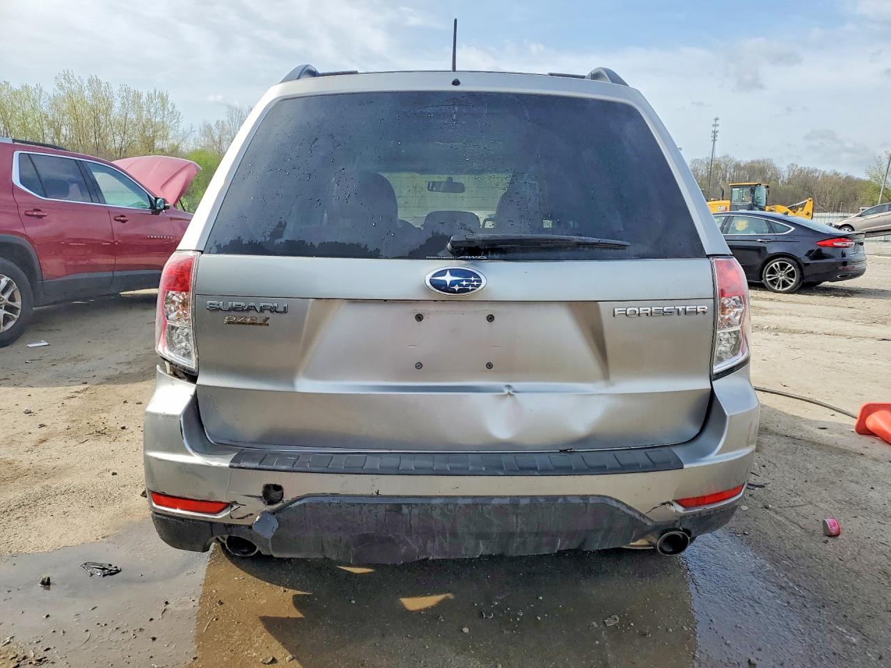 2009 Subaru Forester 2.5x Limited Silver vin: JF2SH64659H779673