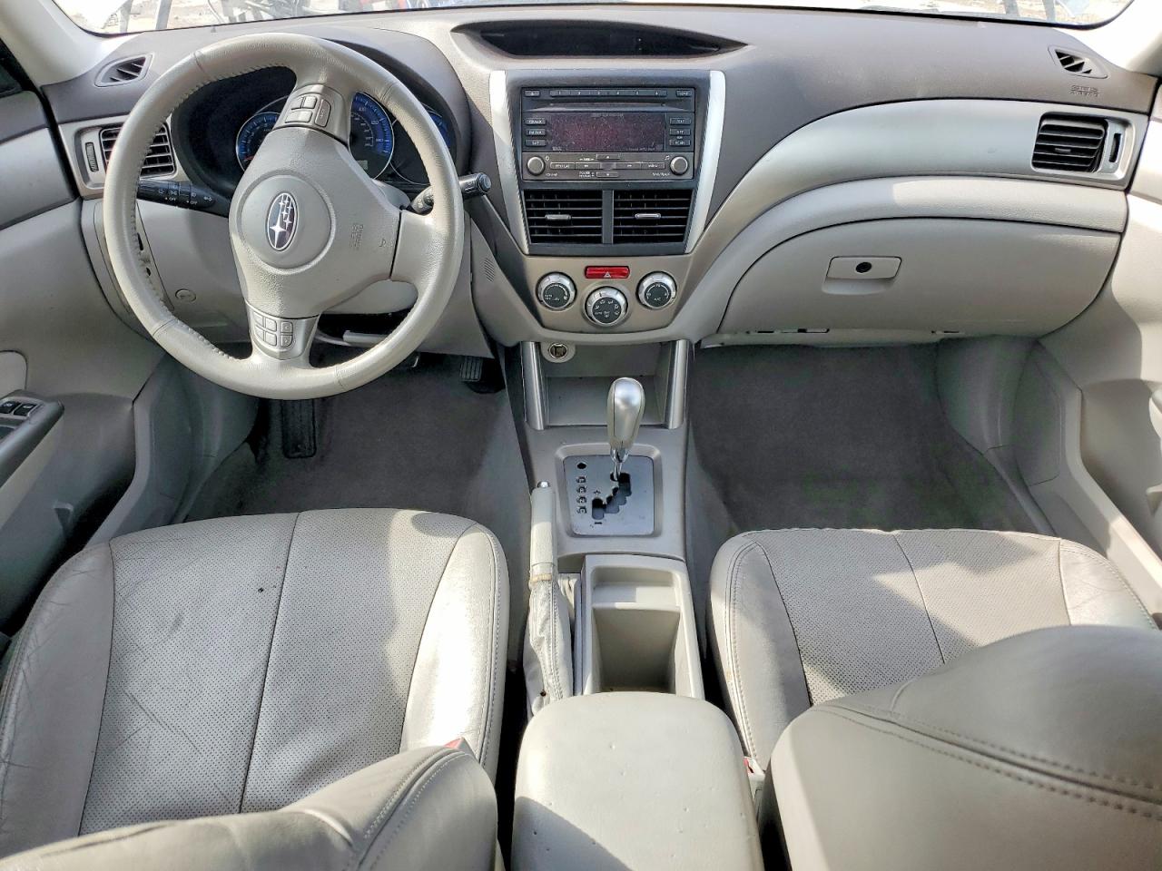 2009 Subaru Forester 2.5x Limited Silver vin: JF2SH64659H779673
