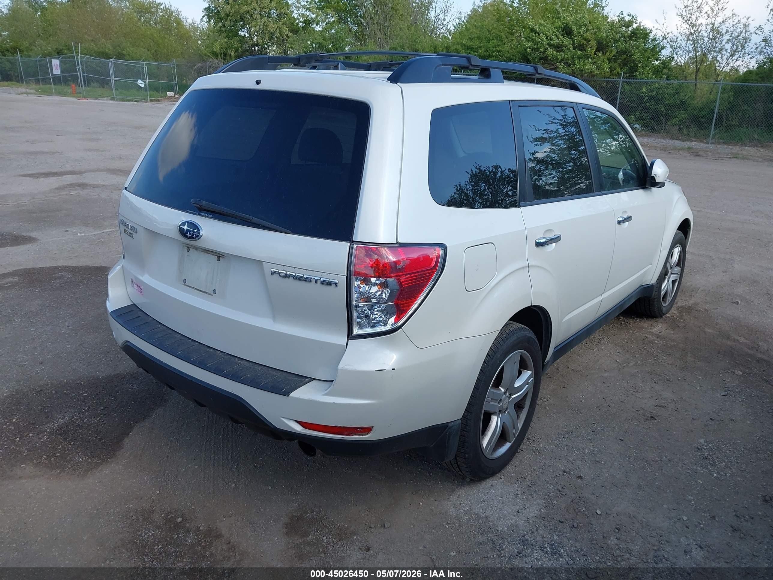 2009 Subaru Forester 2.5x Limited White vin: JF2SH64669H718686