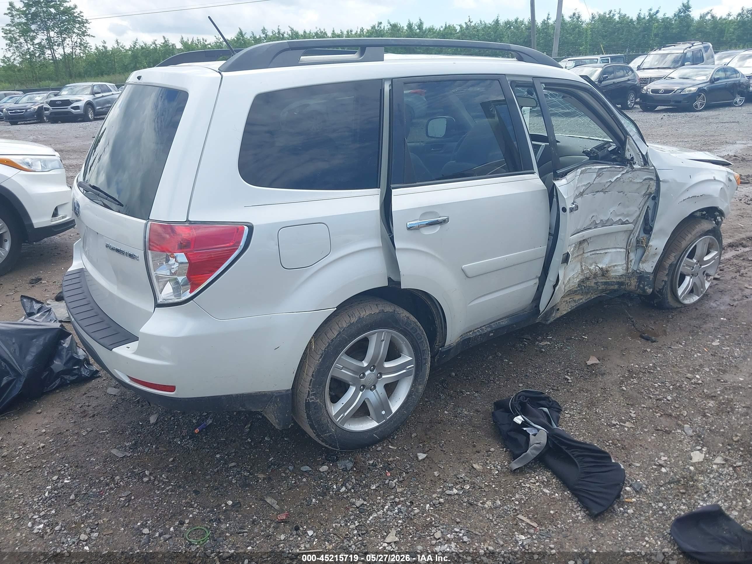2009 Subaru Forester 2.5x Limited White vin: JF2SH64669H725055