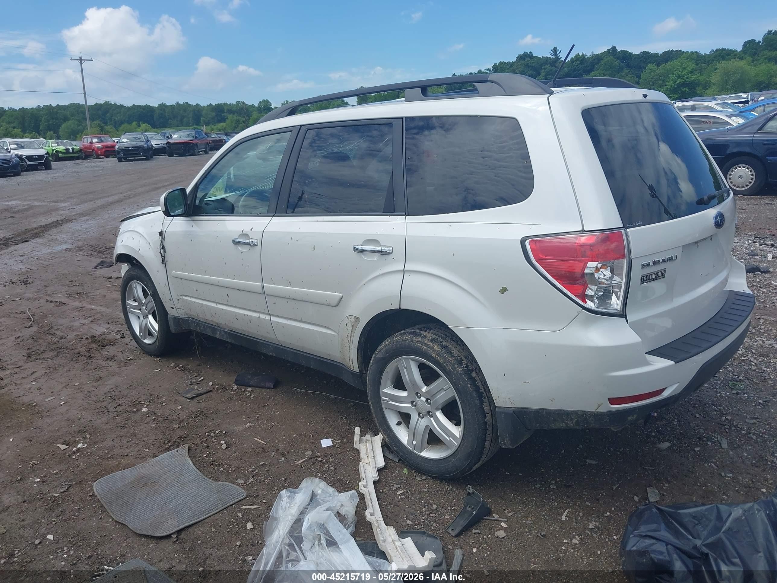 2009 Subaru Forester 2.5x Limited White vin: JF2SH64669H725055
