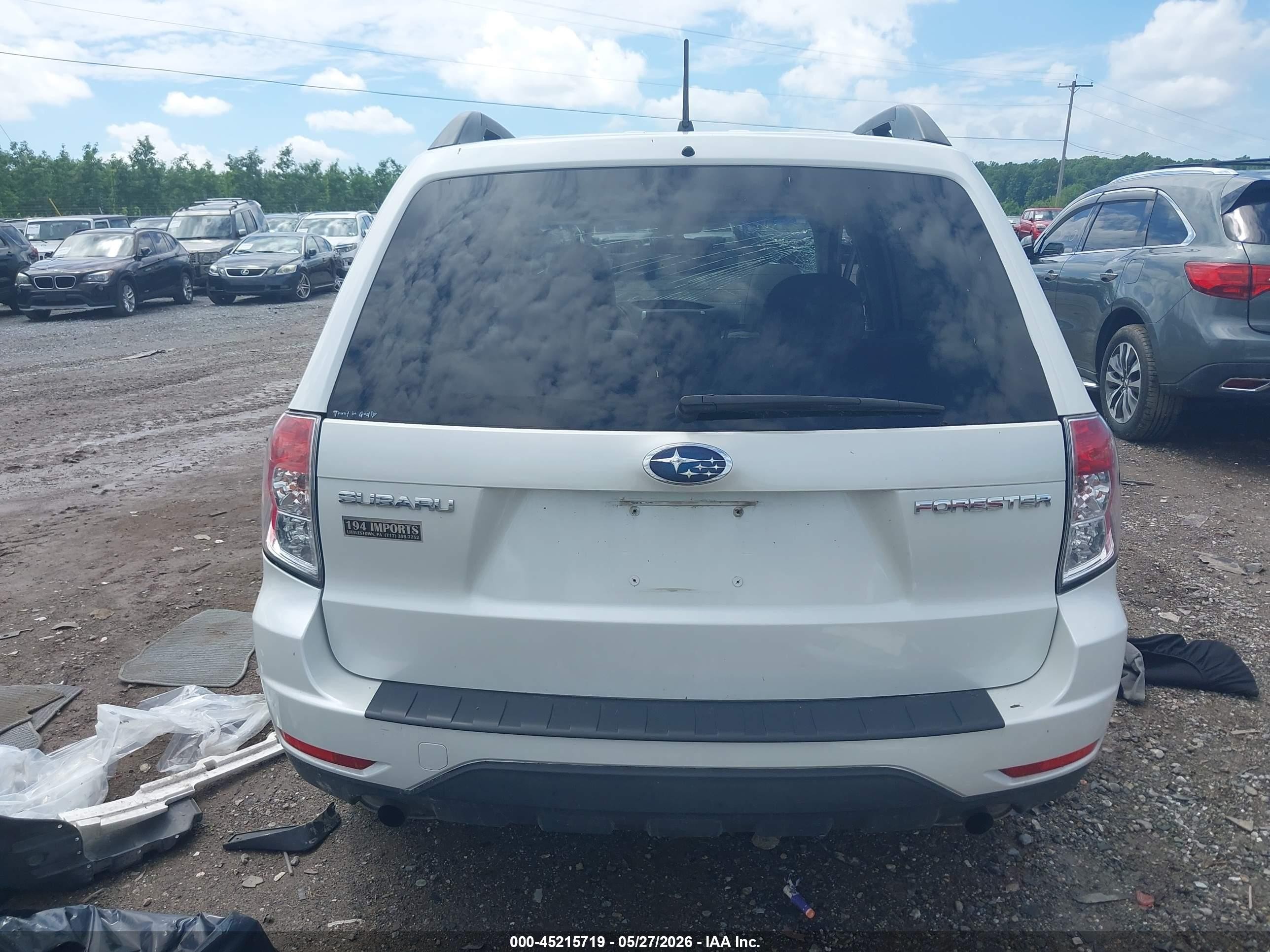 2009 Subaru Forester 2.5x Limited White vin: JF2SH64669H725055