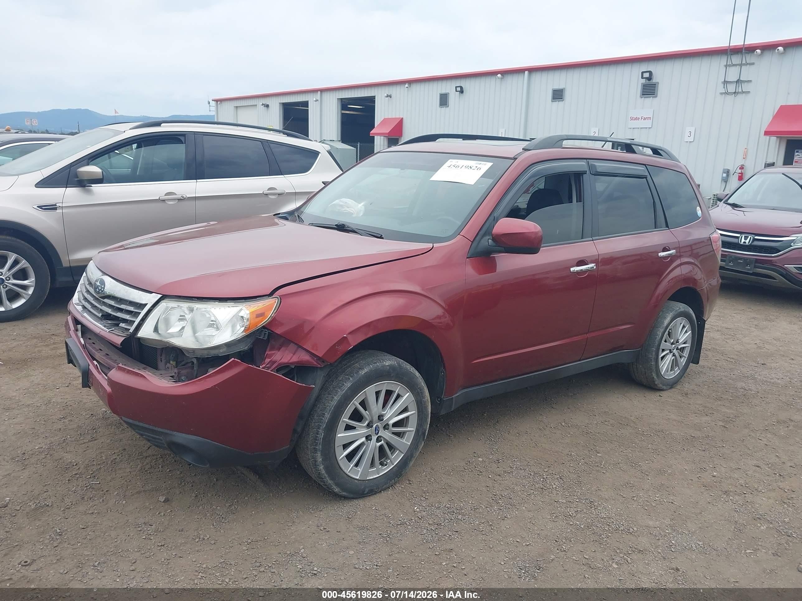 2009 Subaru Forester 2.5x Limited Red vin: JF2SH64669H765409