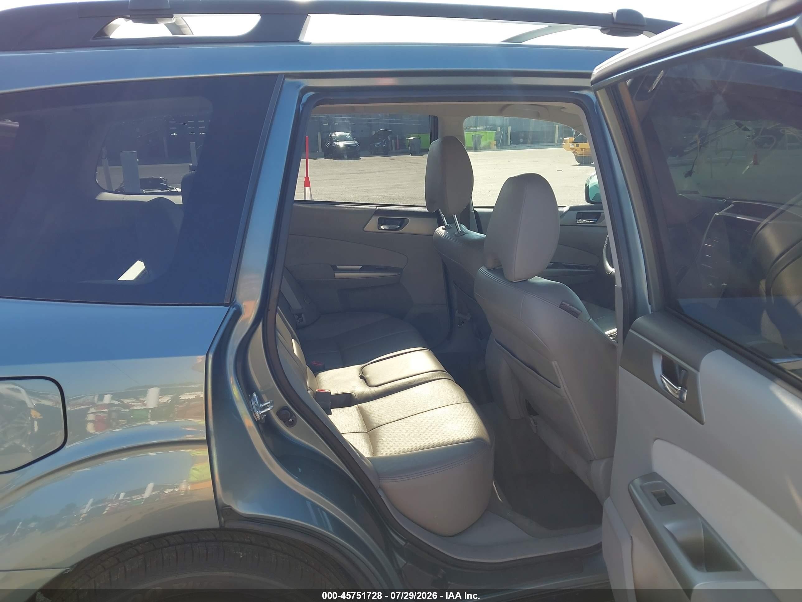2009 Subaru Forester 2.5x Limited Teal vin: JF2SH64669H782419
