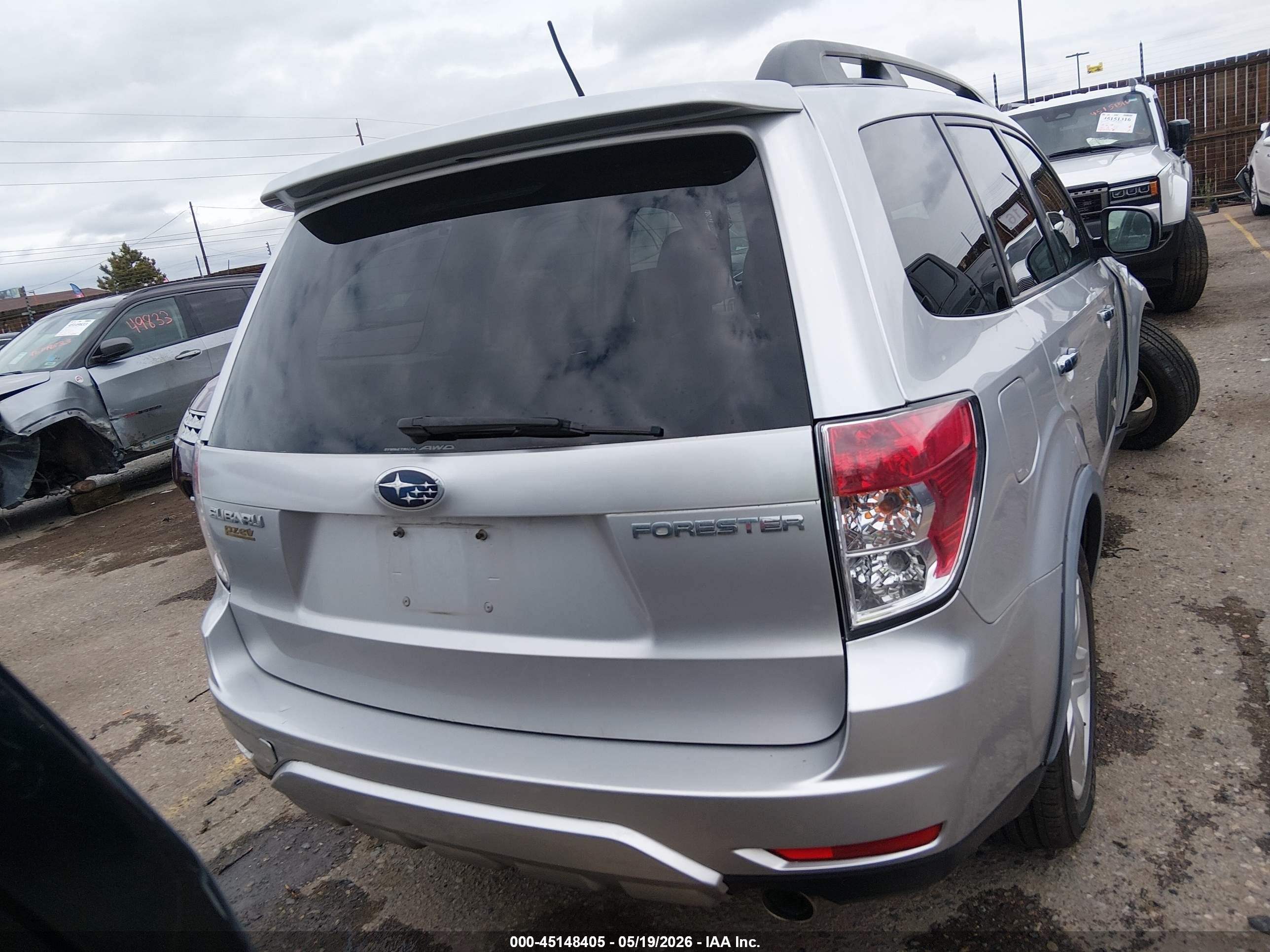 2009 Subaru Forester 2.5x Limited Silver vin: JF2SH64679H719944