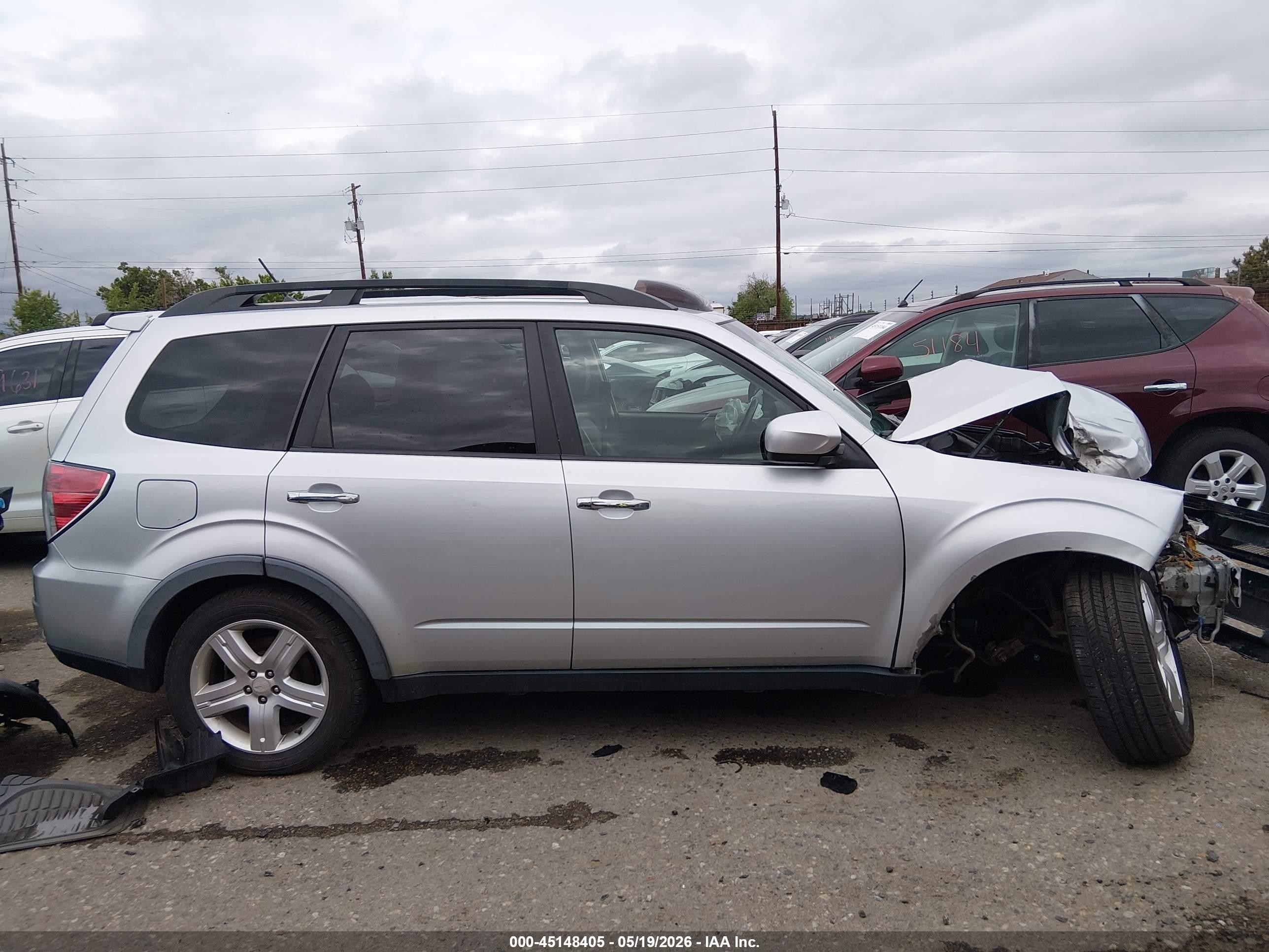 2009 Subaru Forester 2.5x Limited Silver vin: JF2SH64679H719944