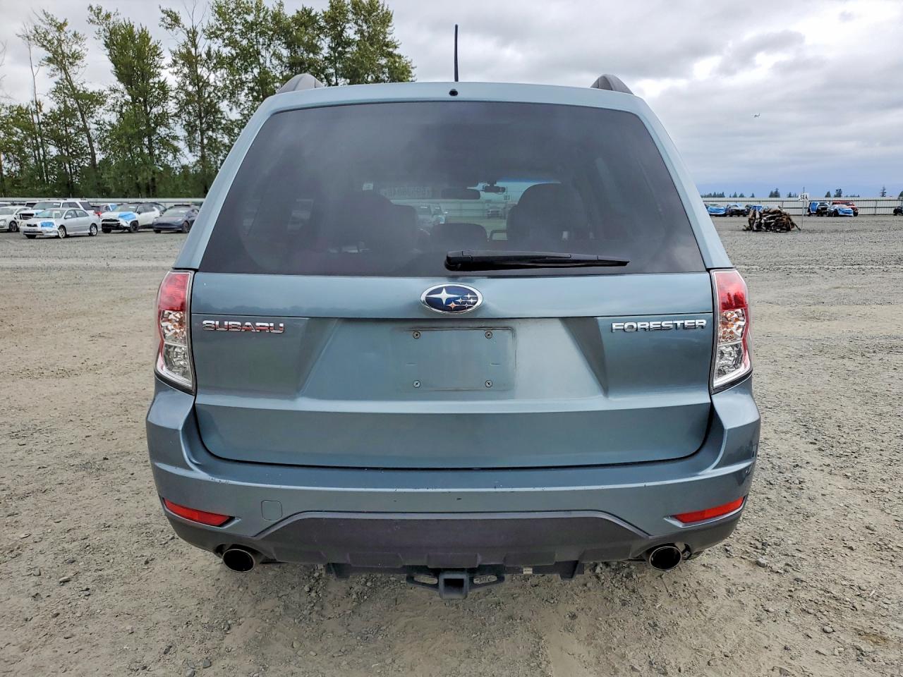 2009 Subaru Forester 2.5x Limited Blue vin: JF2SH64679H754080