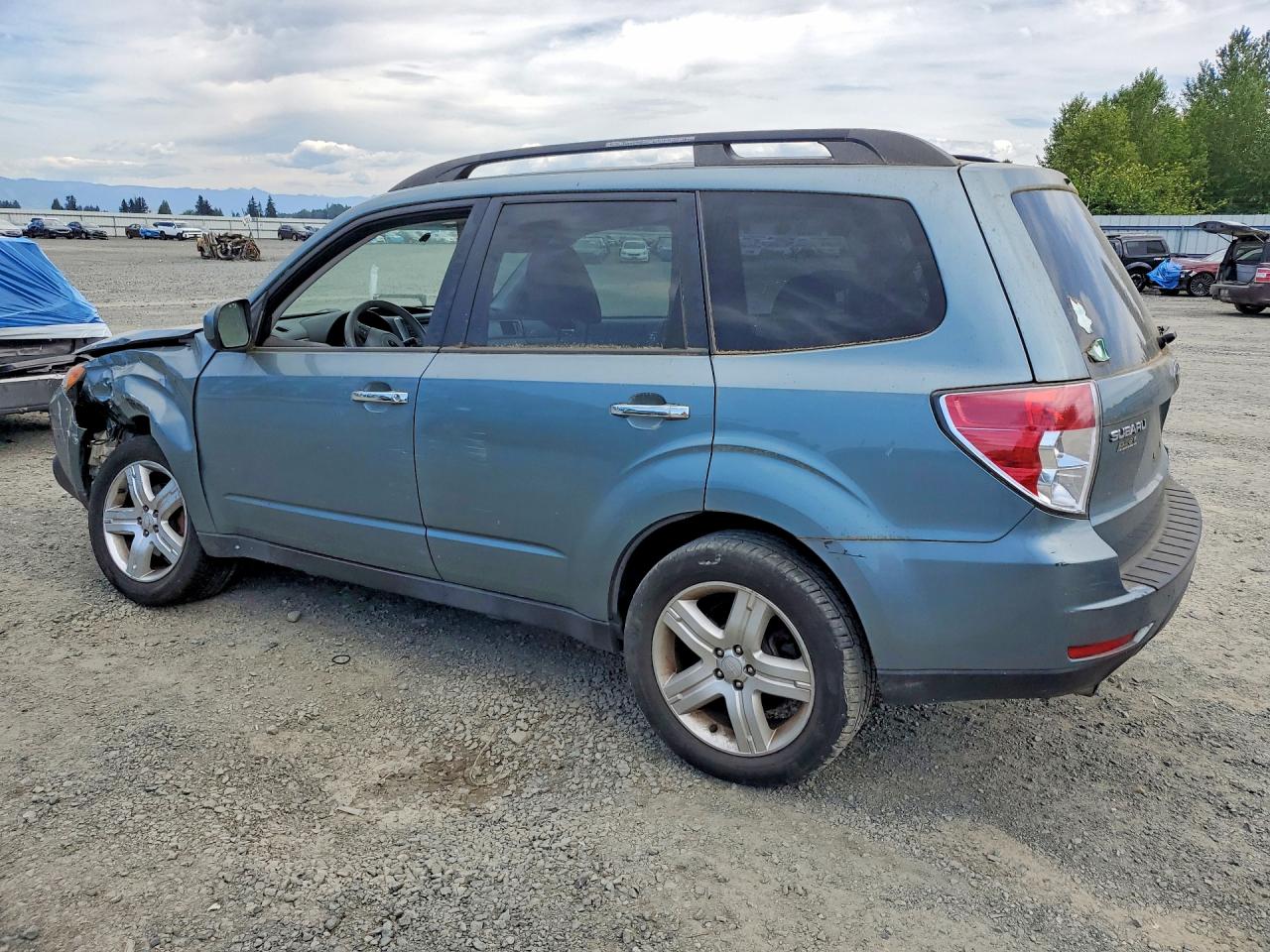 2009 Subaru Forester 2.5x Limited Blue vin: JF2SH64679H757254