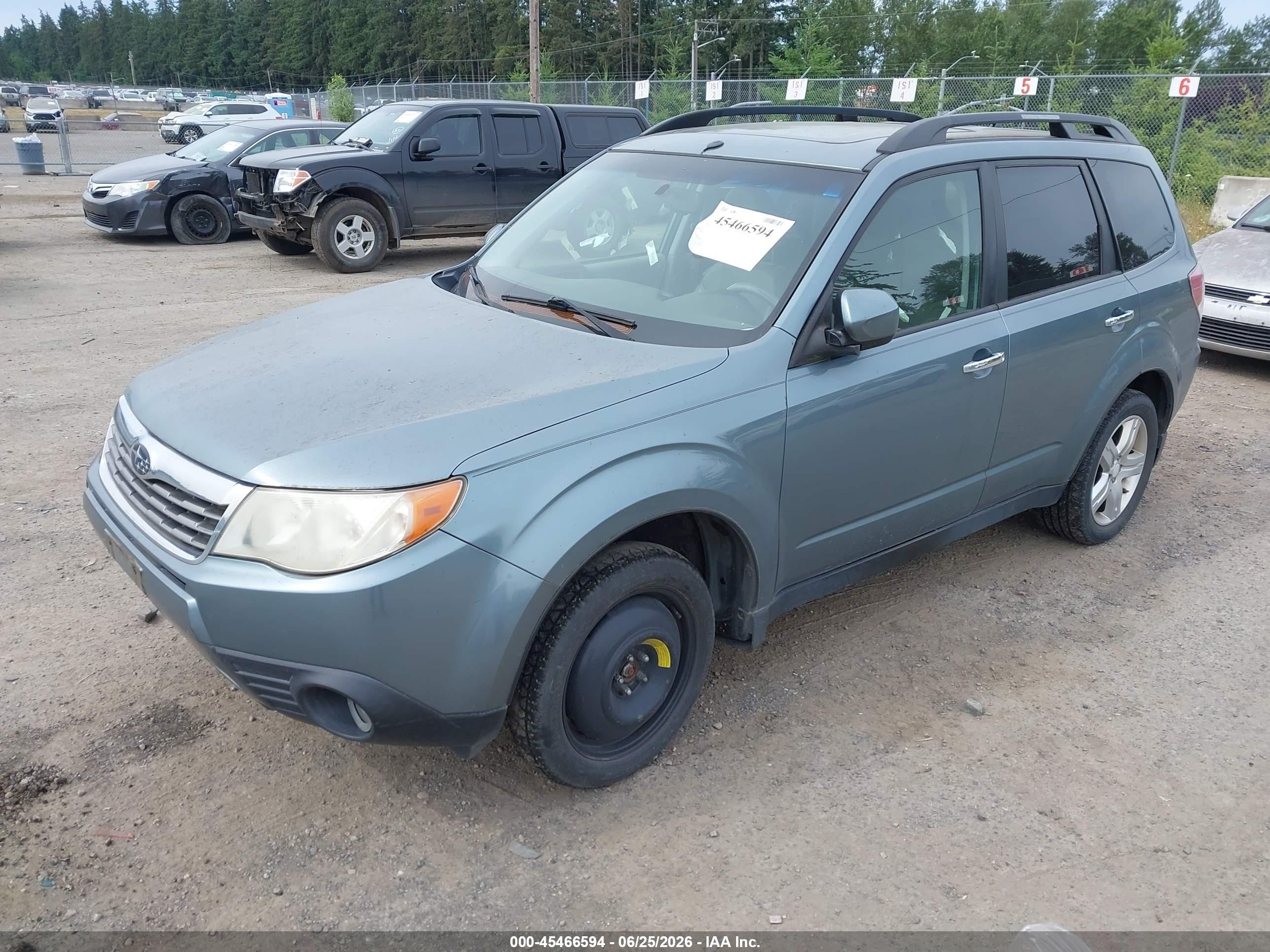 2009 Subaru Forester 2.5x Limited Blue vin: JF2SH64679H777214