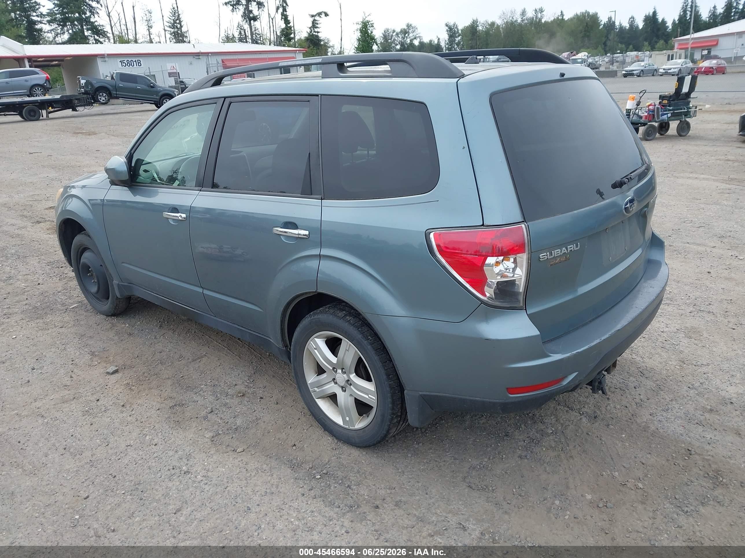 2009 Subaru Forester 2.5x Limited Blue vin: JF2SH64679H777214