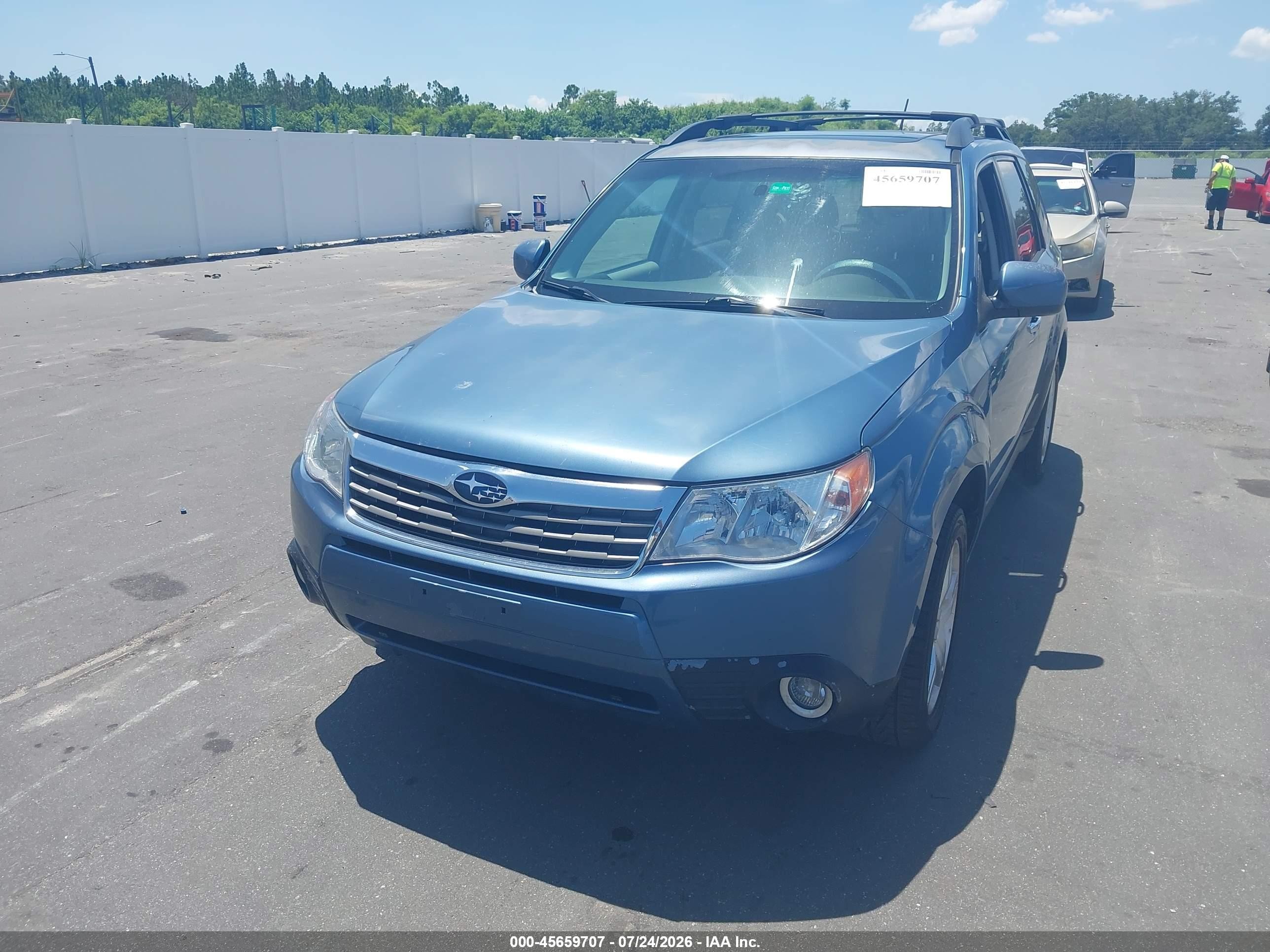 2009 Subaru Forester 2.5x Limited Light Blue vin: JF2SH64679H790657
