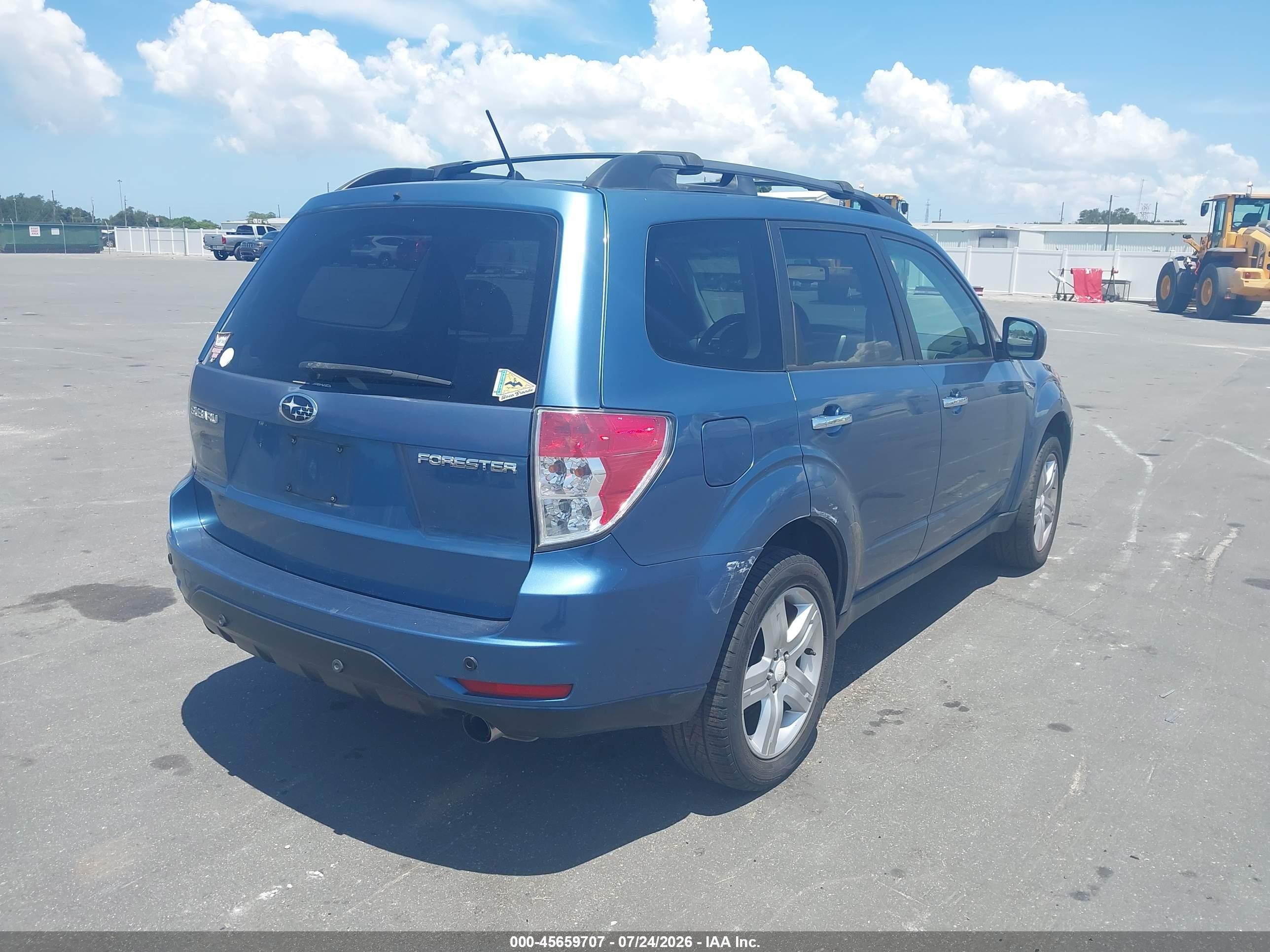 2009 Subaru Forester 2.5x Limited Light Blue vin: JF2SH64679H790657