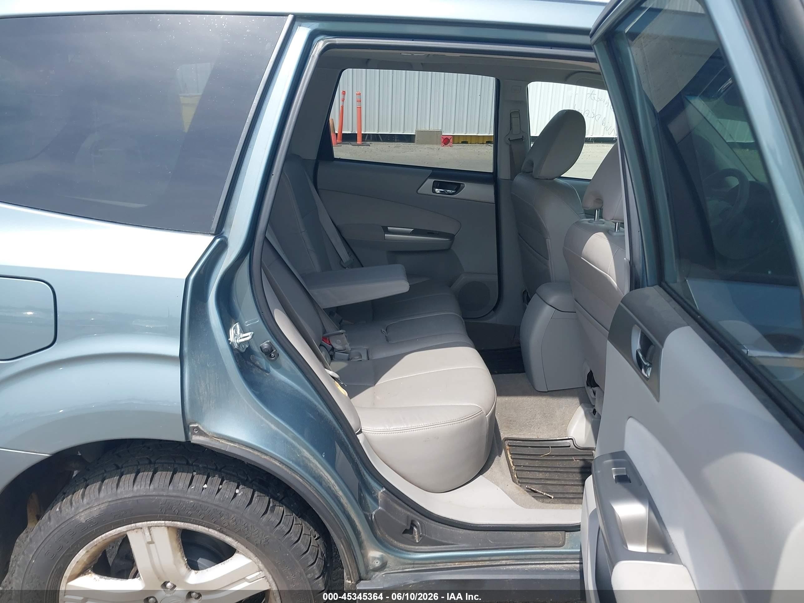 2009 Subaru Forester 2.5x Limited Light Blue vin: JF2SH64689H736798