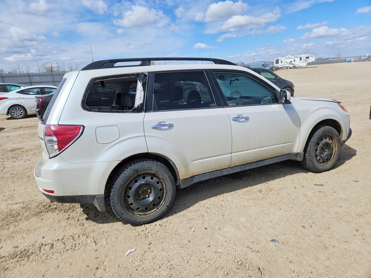 2009 Subaru Forester 2.5x Limited White vin: JF2SH64699H724272