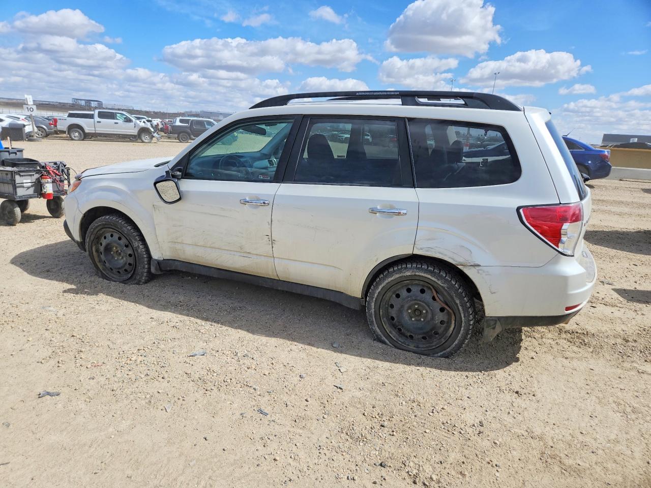 2009 Subaru Forester 2.5x Limited White vin: JF2SH64699H724272