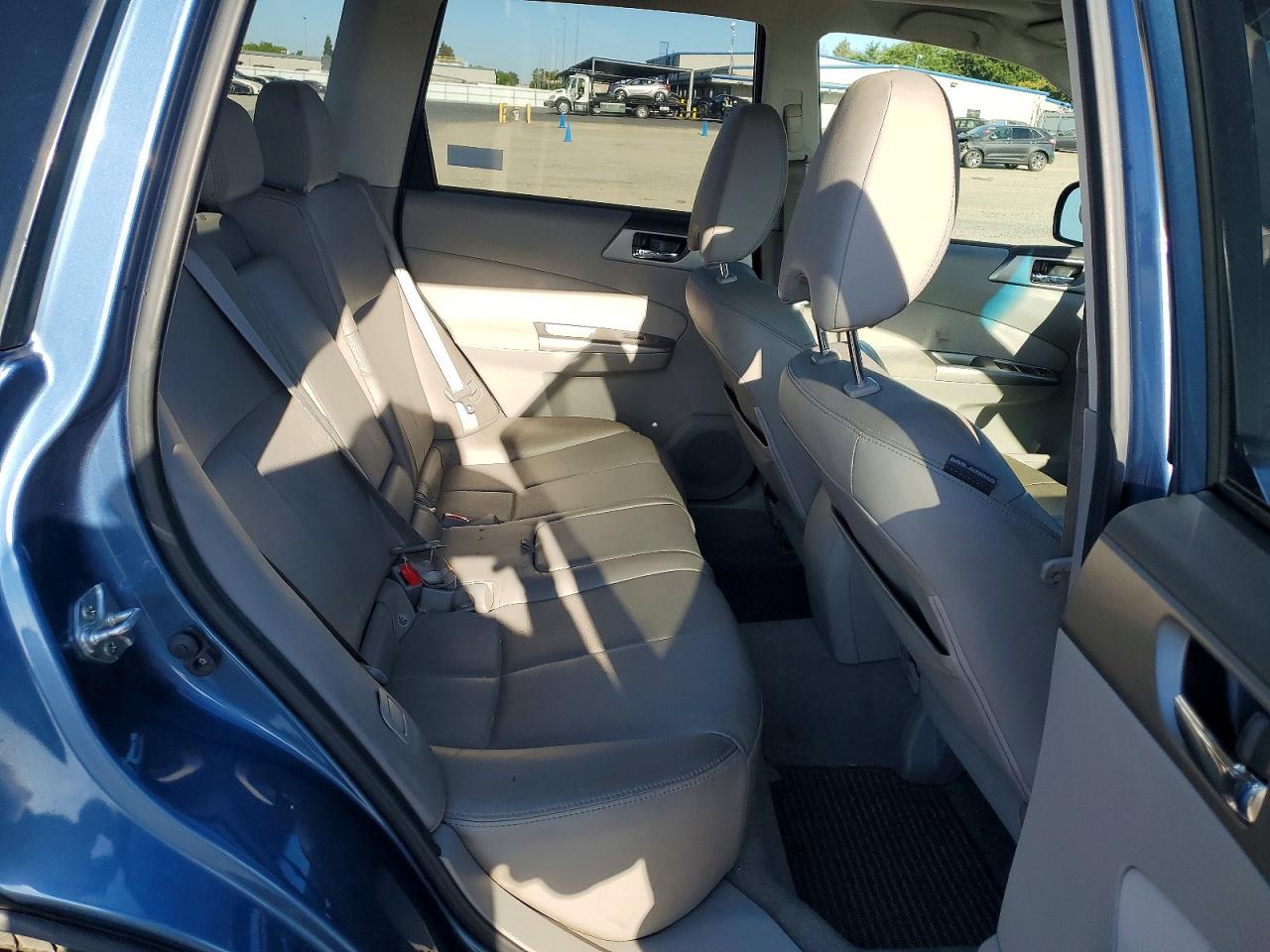 2009 Subaru Forester 2.5x Limited Blue vin: JF2SH64699H776873